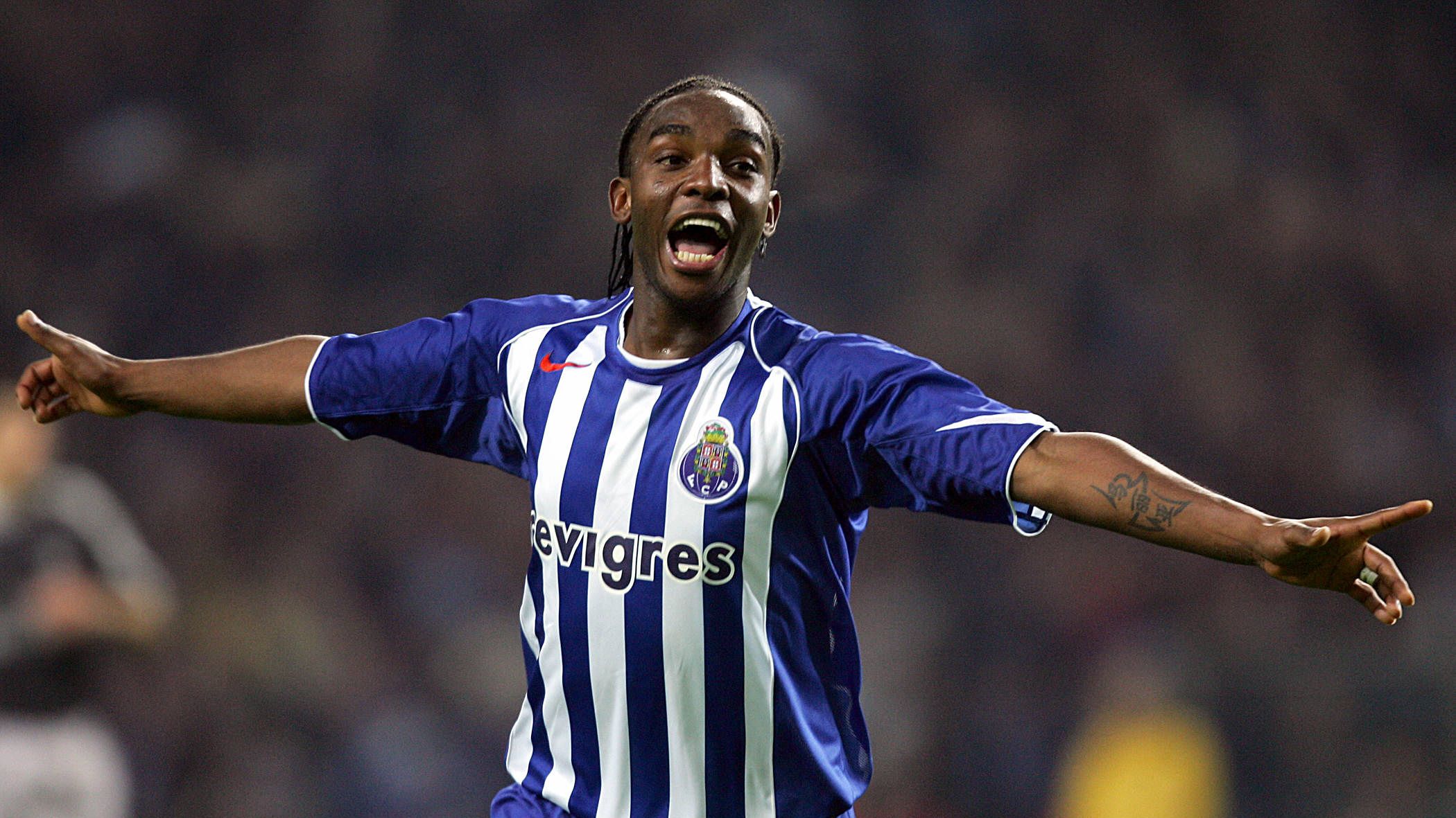 TOPSHOT-FBL-EUR-C1-PORTO VS CHELSEA