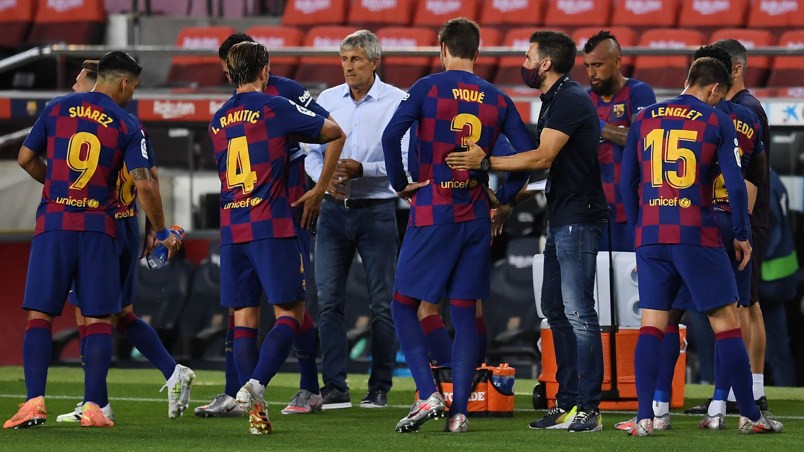 FC Barcelona v Club Atletico de Madrid  - La Liga