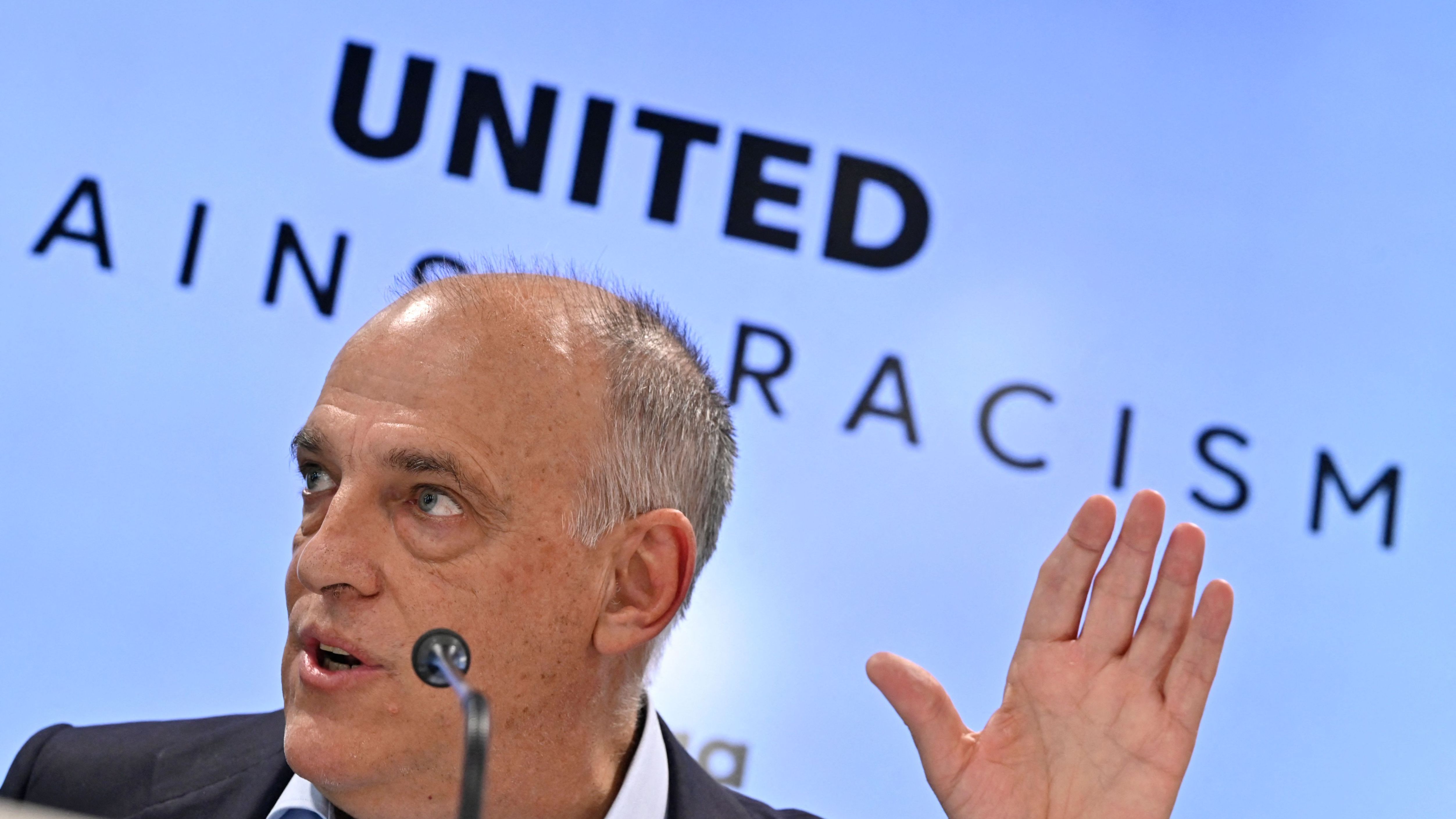 FBL-ESP-LIGA-RACISM-VINICIUS