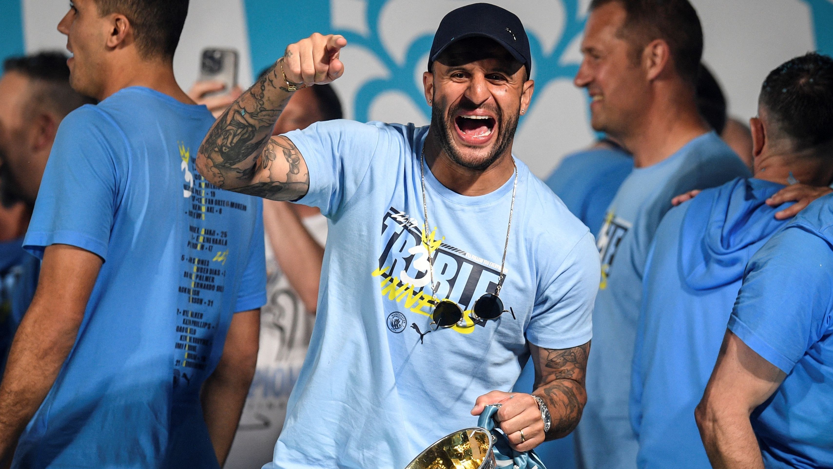 FBL-EUR-ENG-C1-PR-FA CUP-MANCITY-PARADE