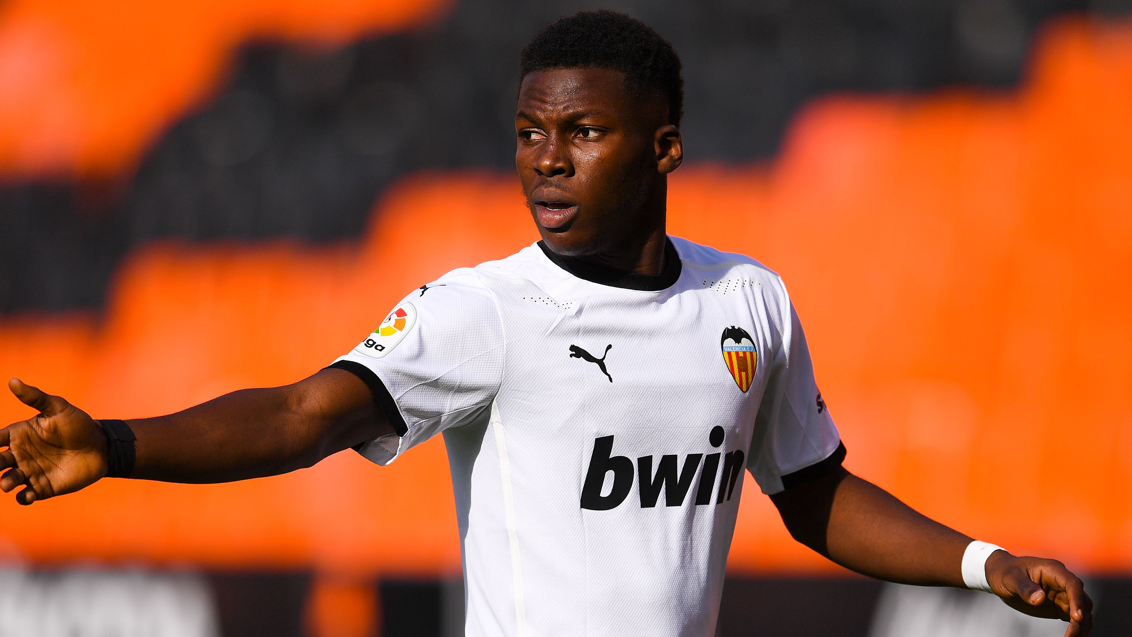 Valencia CF v SD Huesca - La Liga Santander