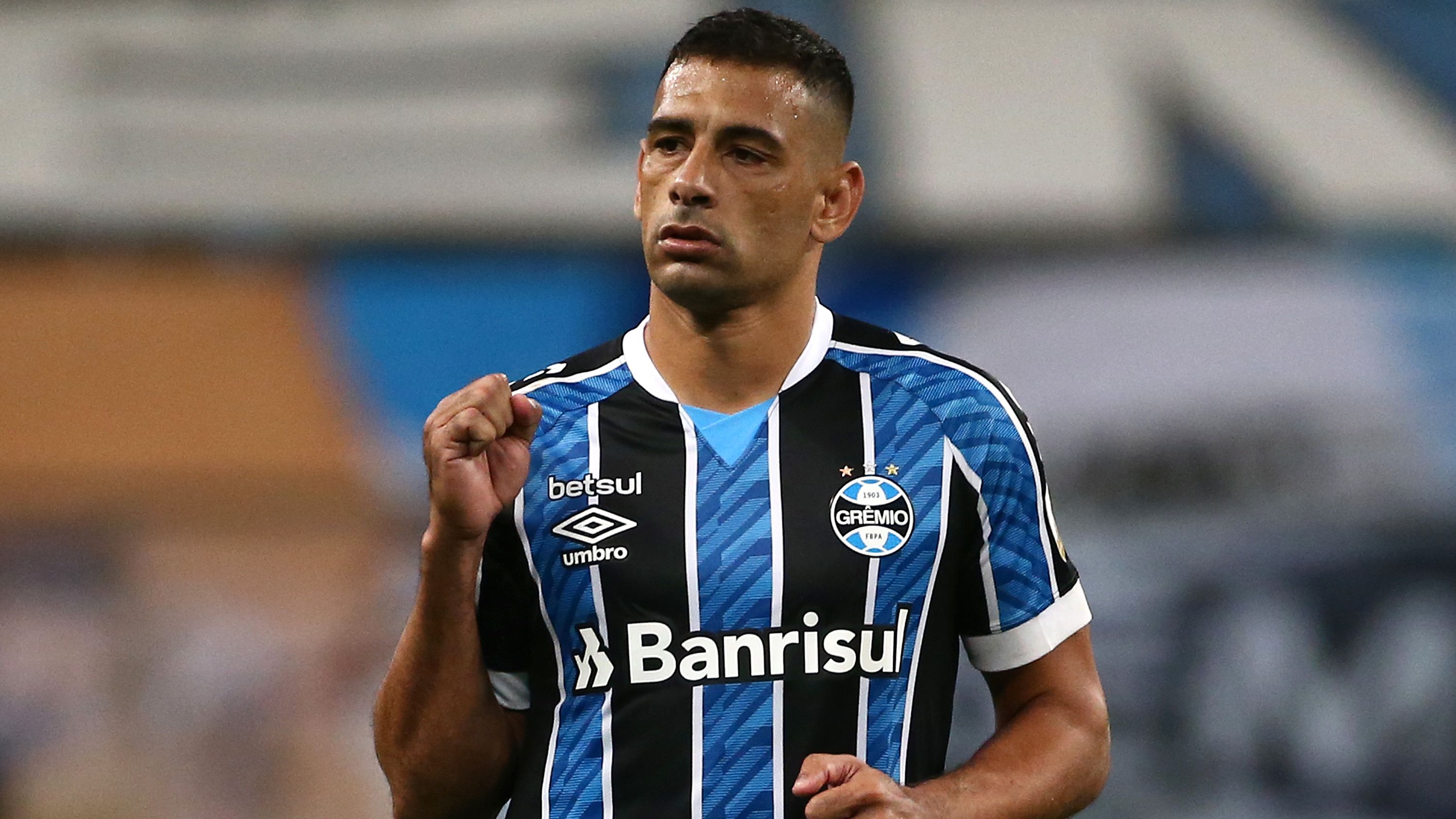 Diego Souza dá início à carreira de treinador e assume o Joinville