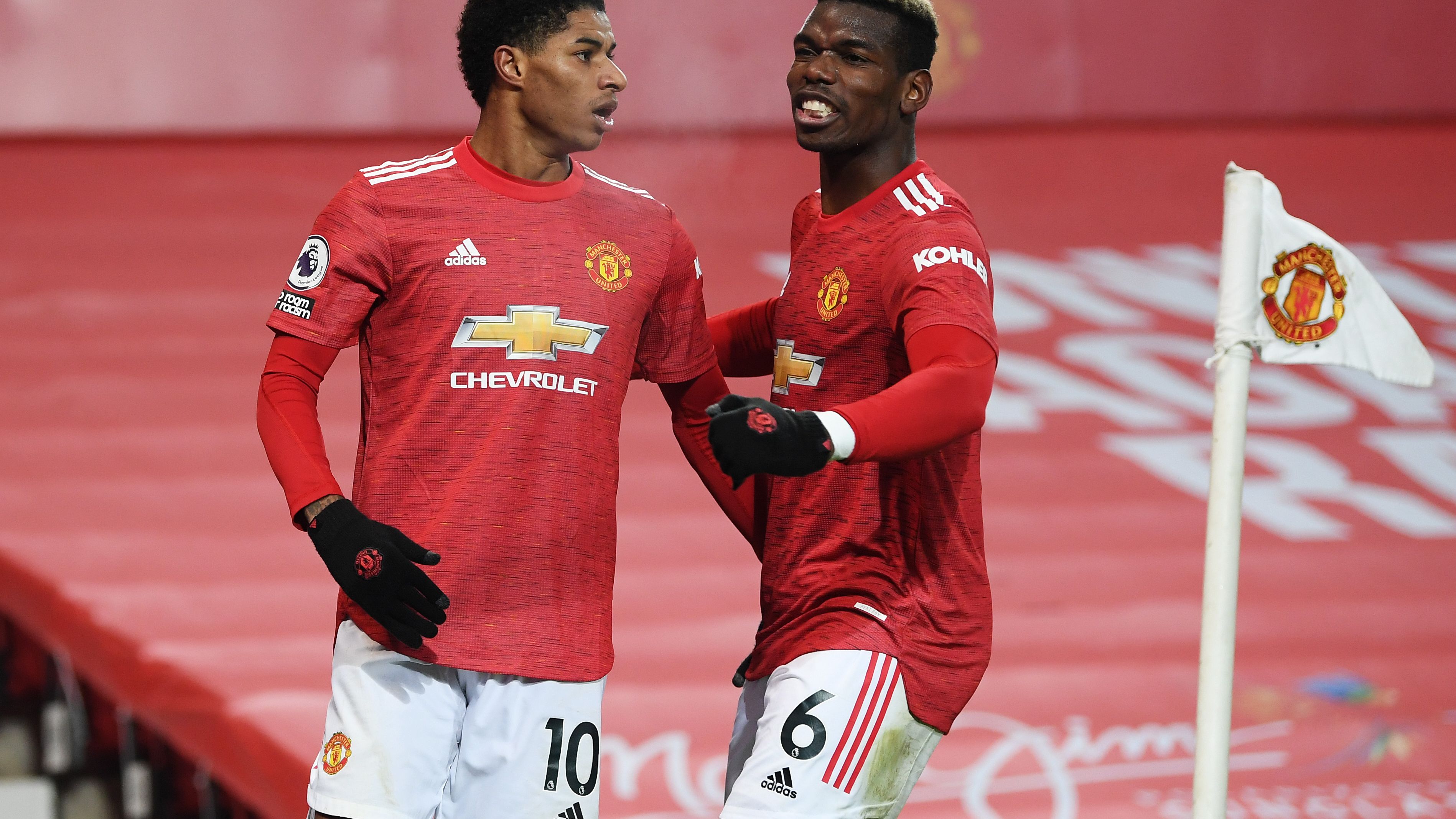 Manchester United v Wolverhampton Wanderers - Premier League