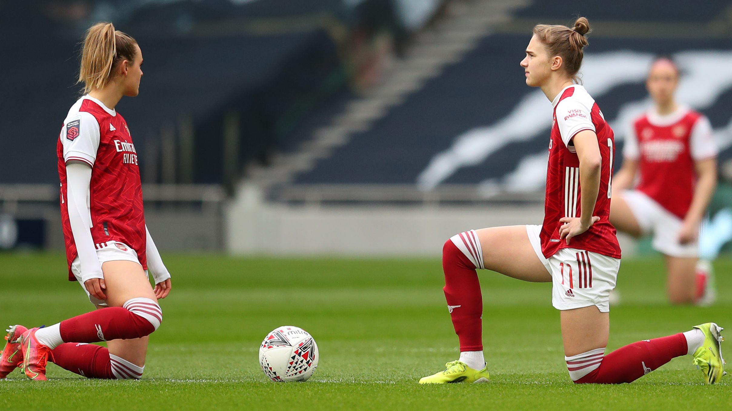 Tottenham Hotspur Women v Arsenal Women - Barclays FA Women's Super League