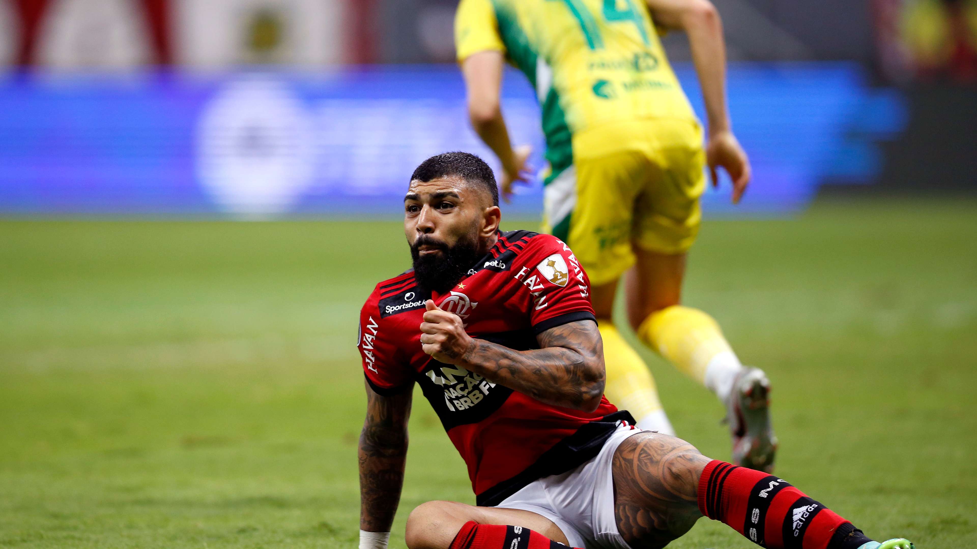 Flamengo v Defensa y Justicia - Copa CONMEBOL Libertadores 2021