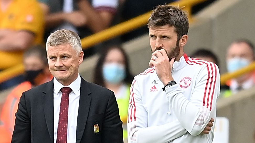 Wolverhampton Wanderers v Manchester United - Premier League