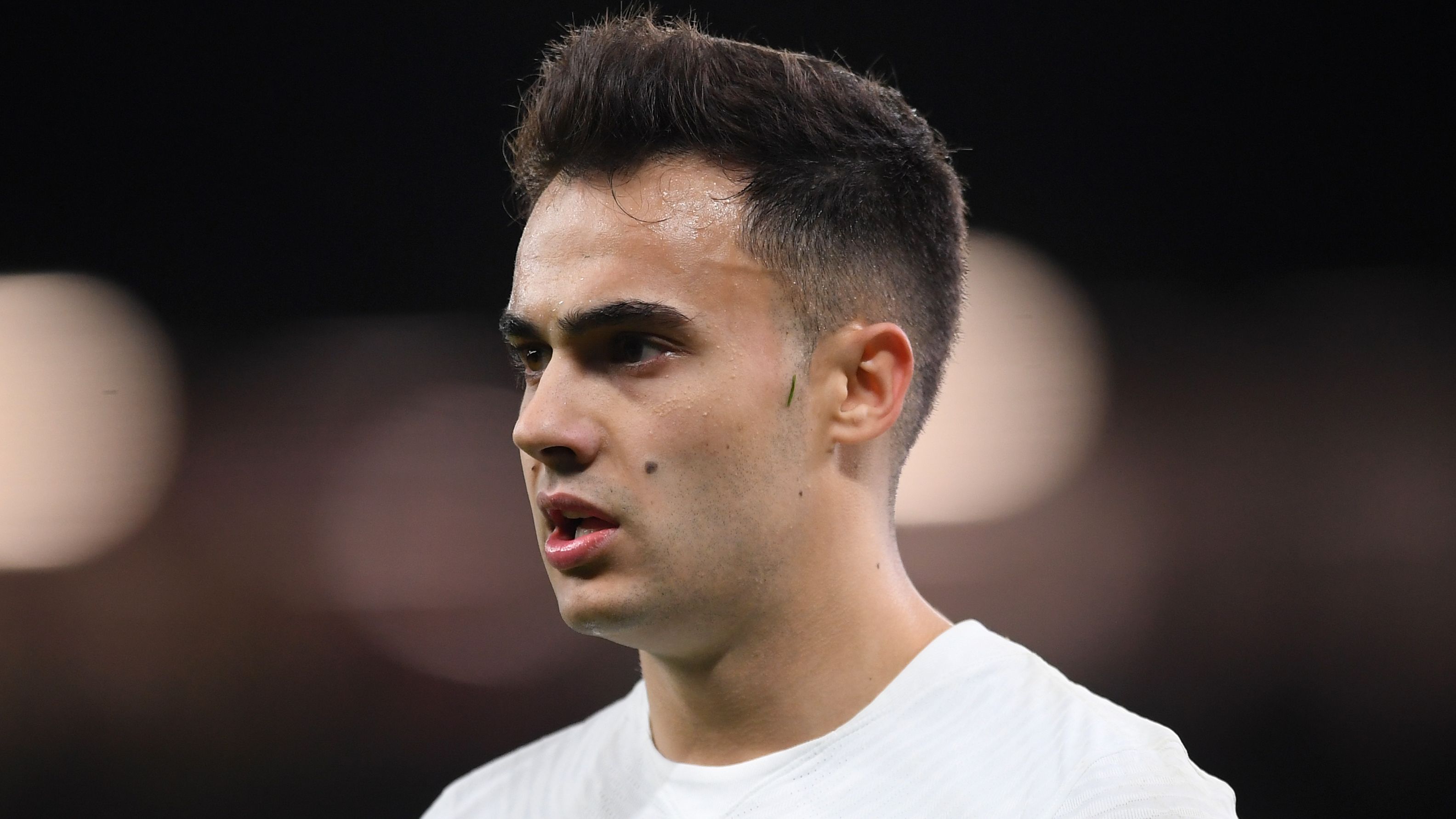 Manchester United v Tottenham Hotspur - Premier League