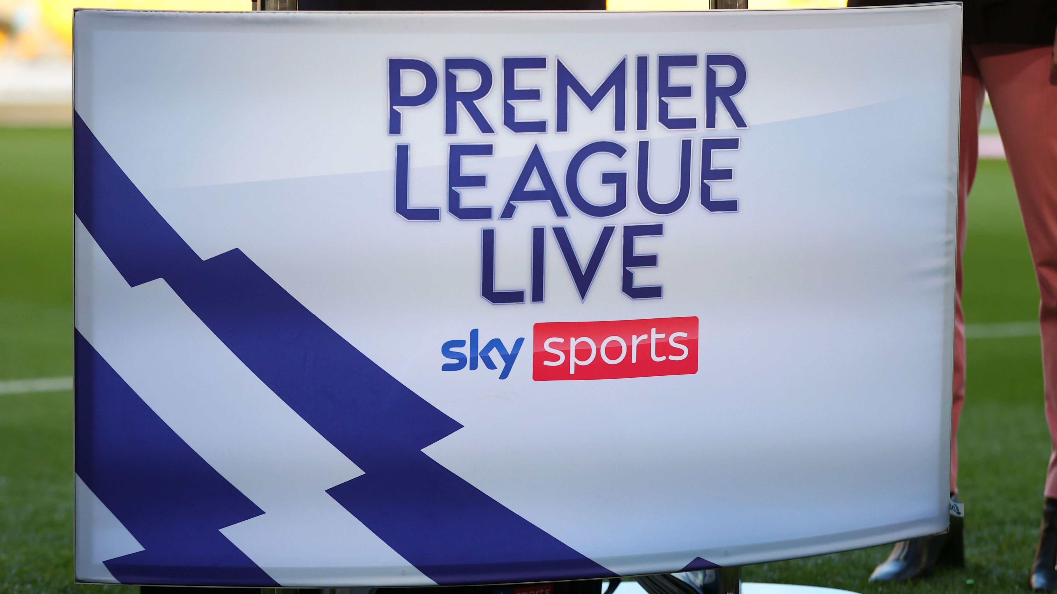 Wolverhampton Wanderers v Manchester City - Premier League