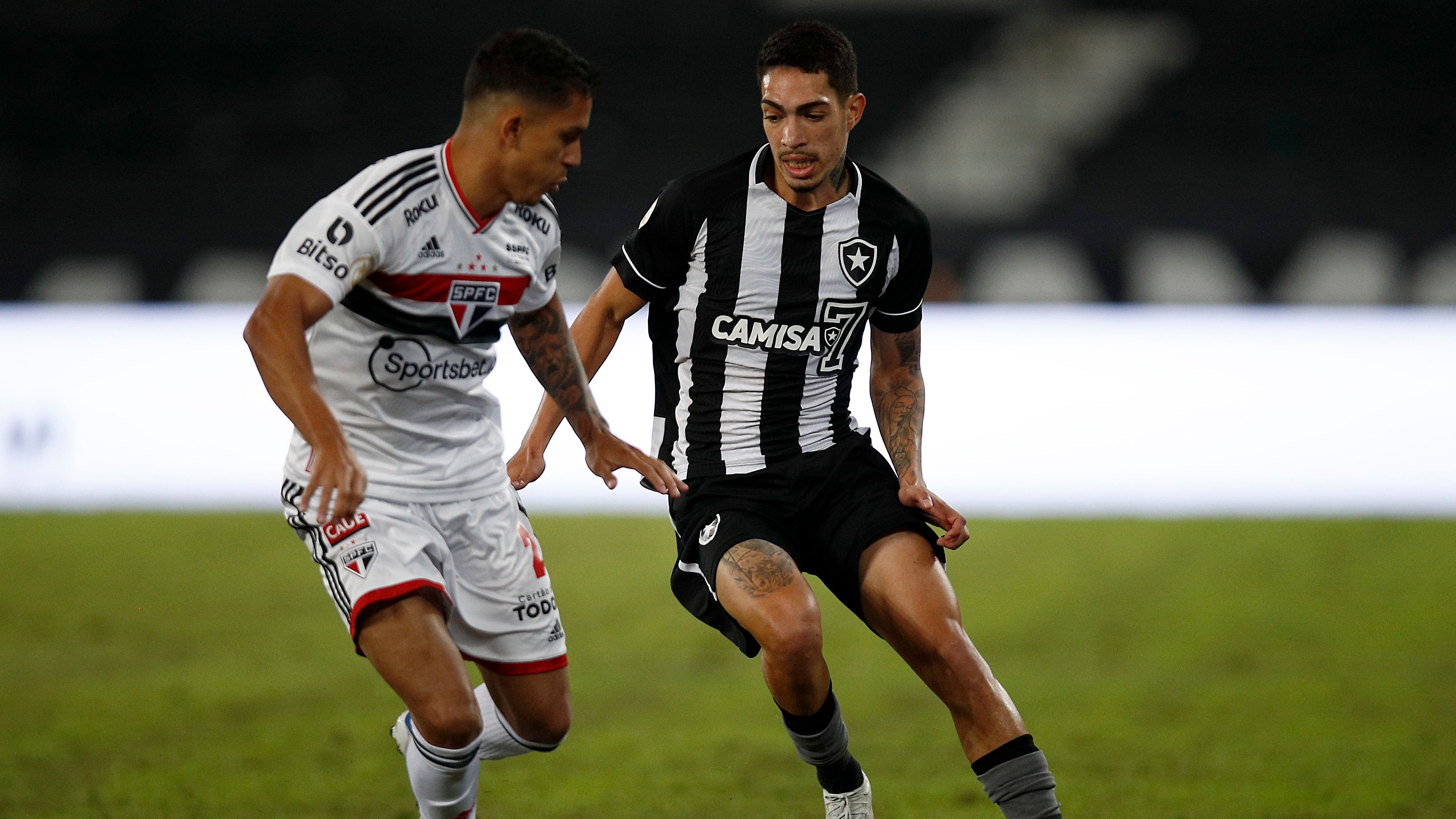 Botafogo v Sao Paulo - Brasileirao 2022