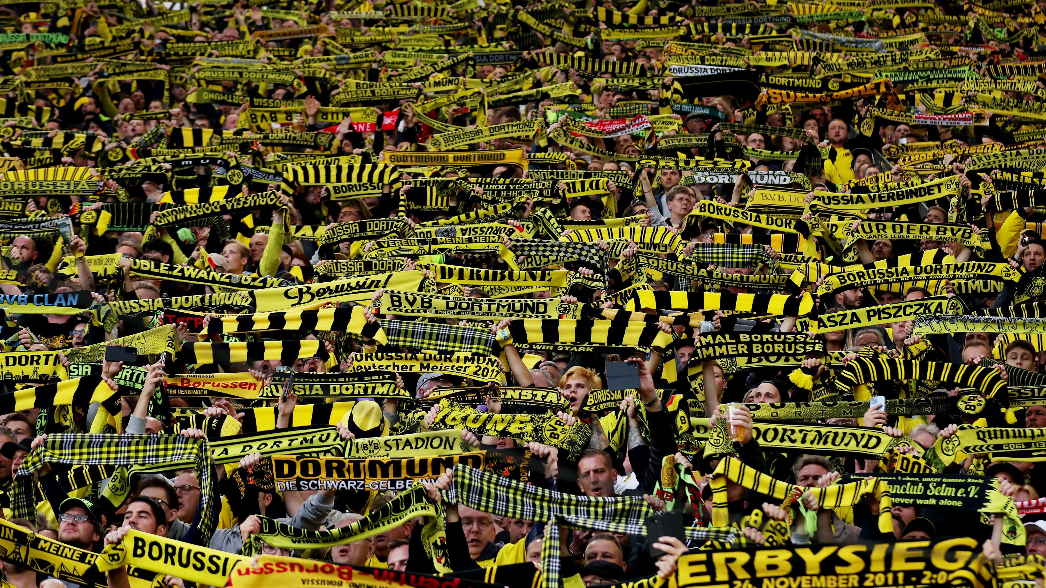 Borussia Dortmund v FC Bayern München - Bundesliga