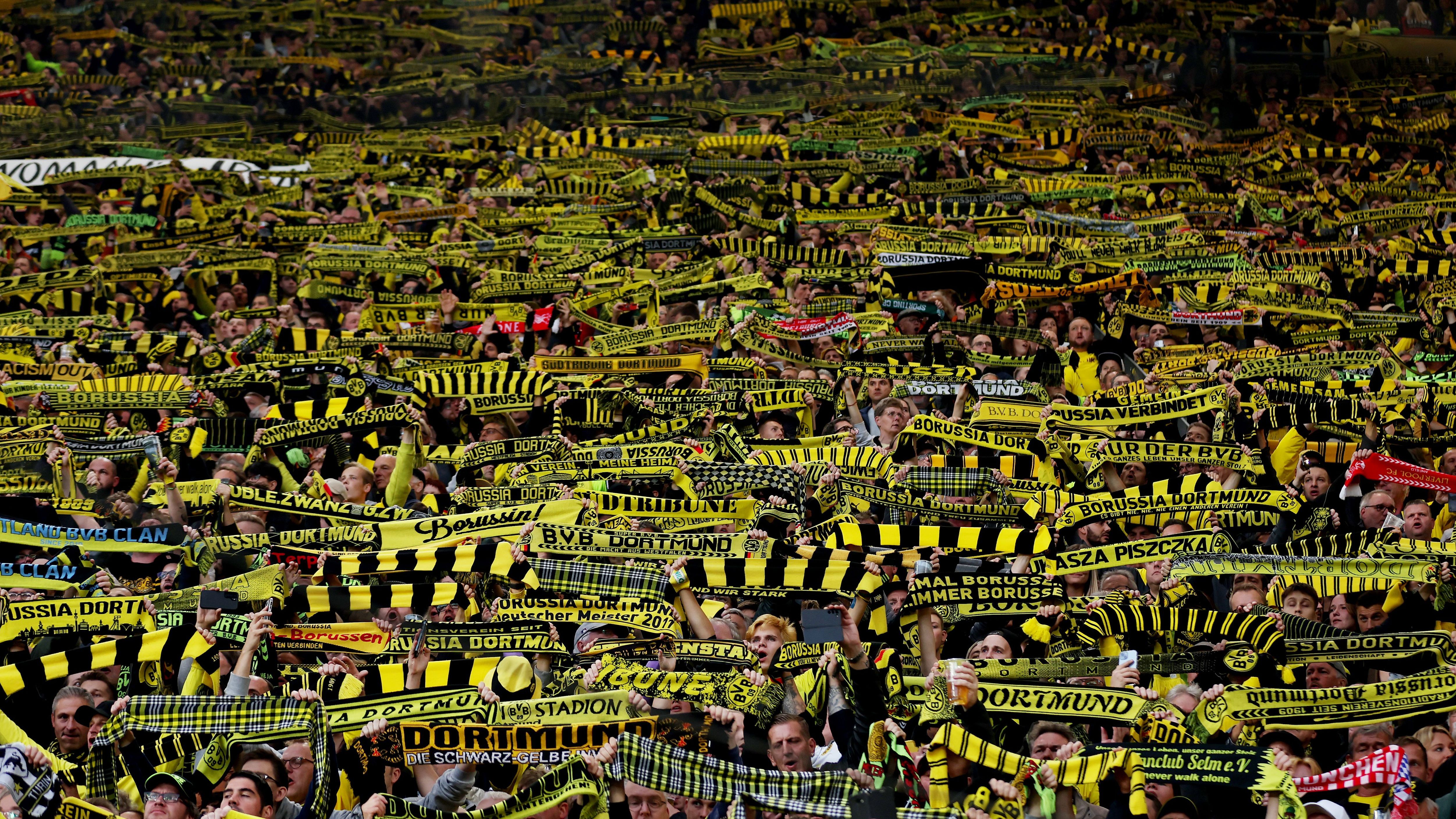 Borussia Dortmund v FC Bayern München - Bundesliga