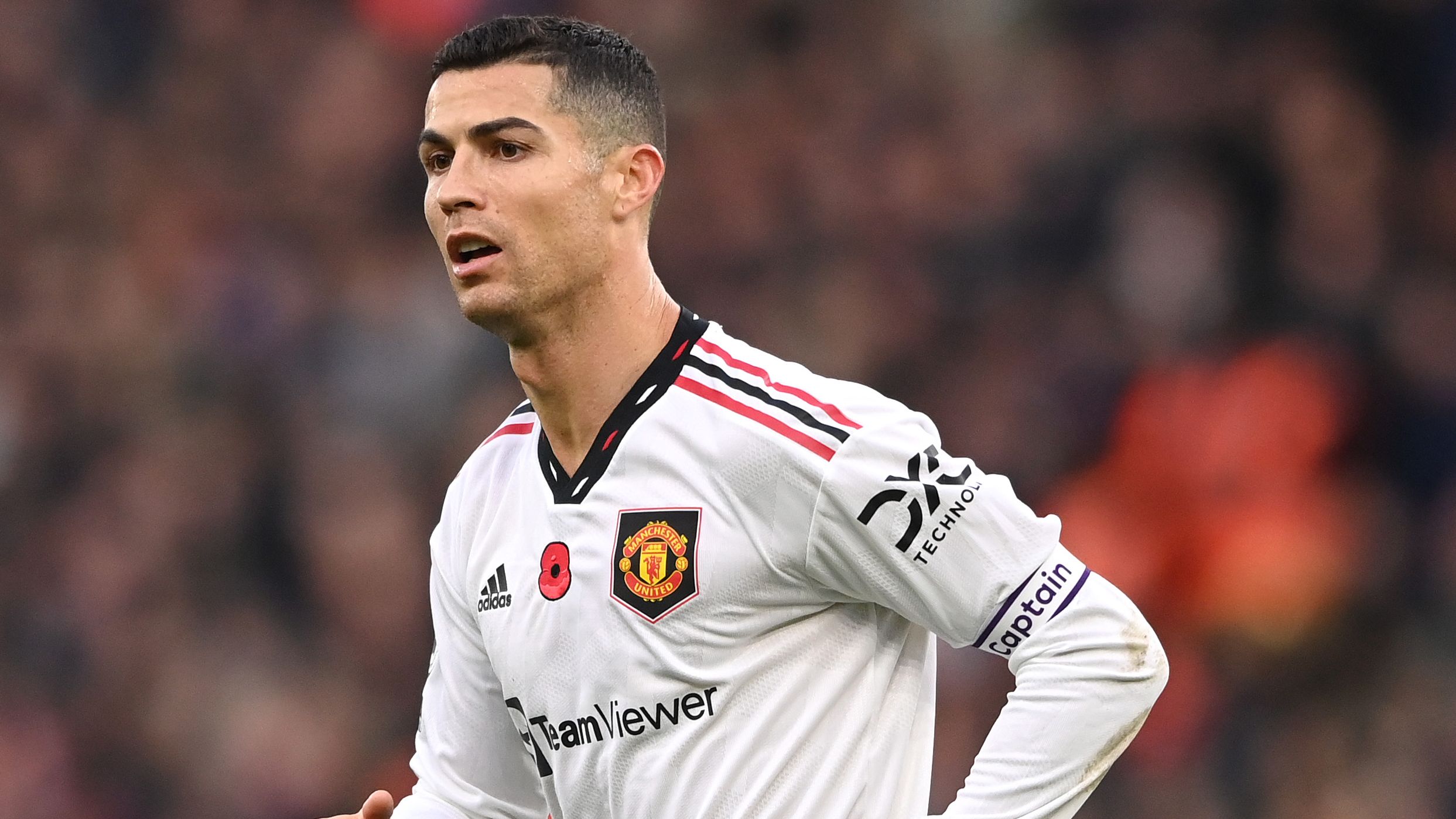 Aston Villa v Manchester United - Premier League