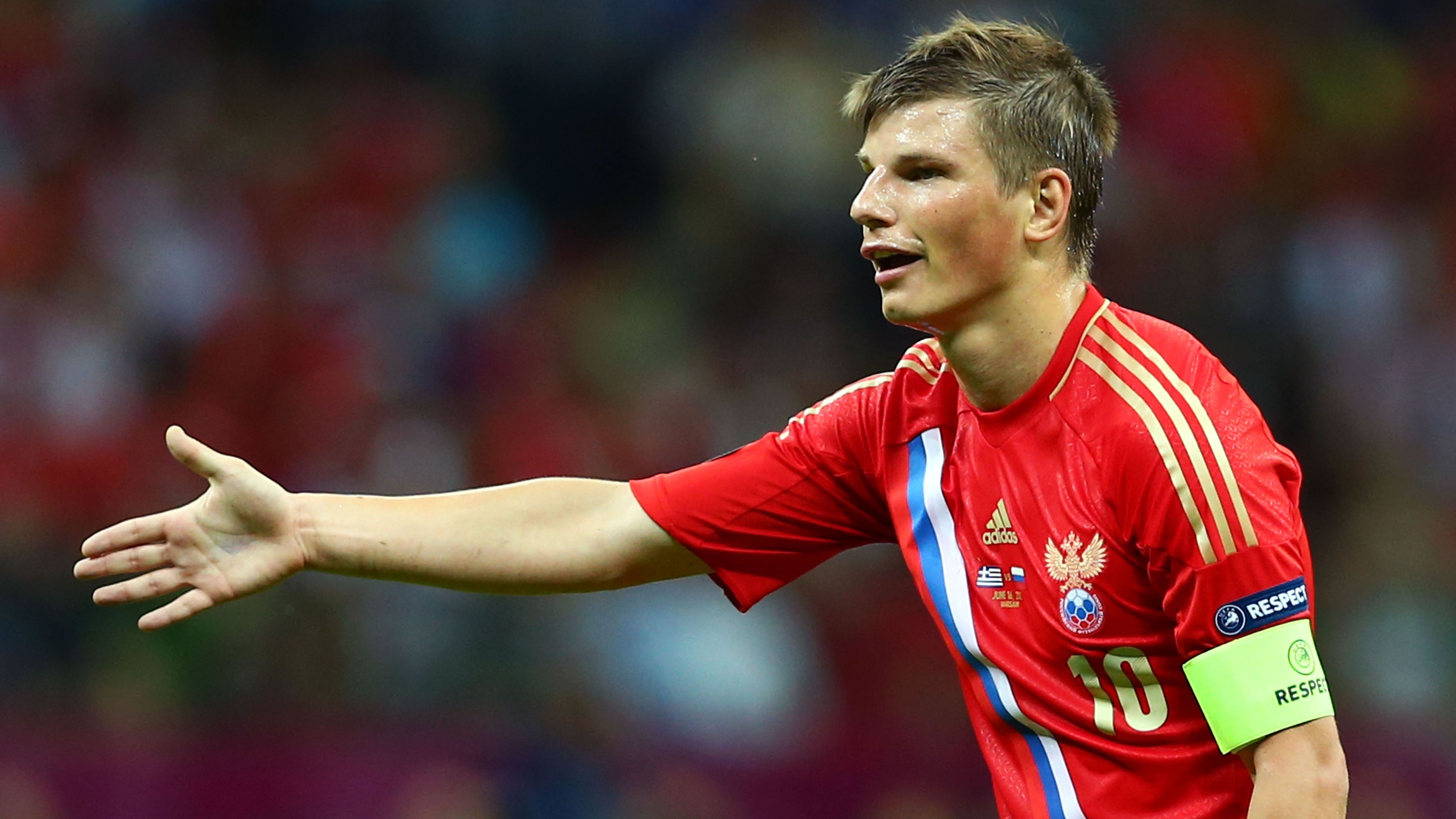 Greece v Russia - Group A: UEFA EURO 2012