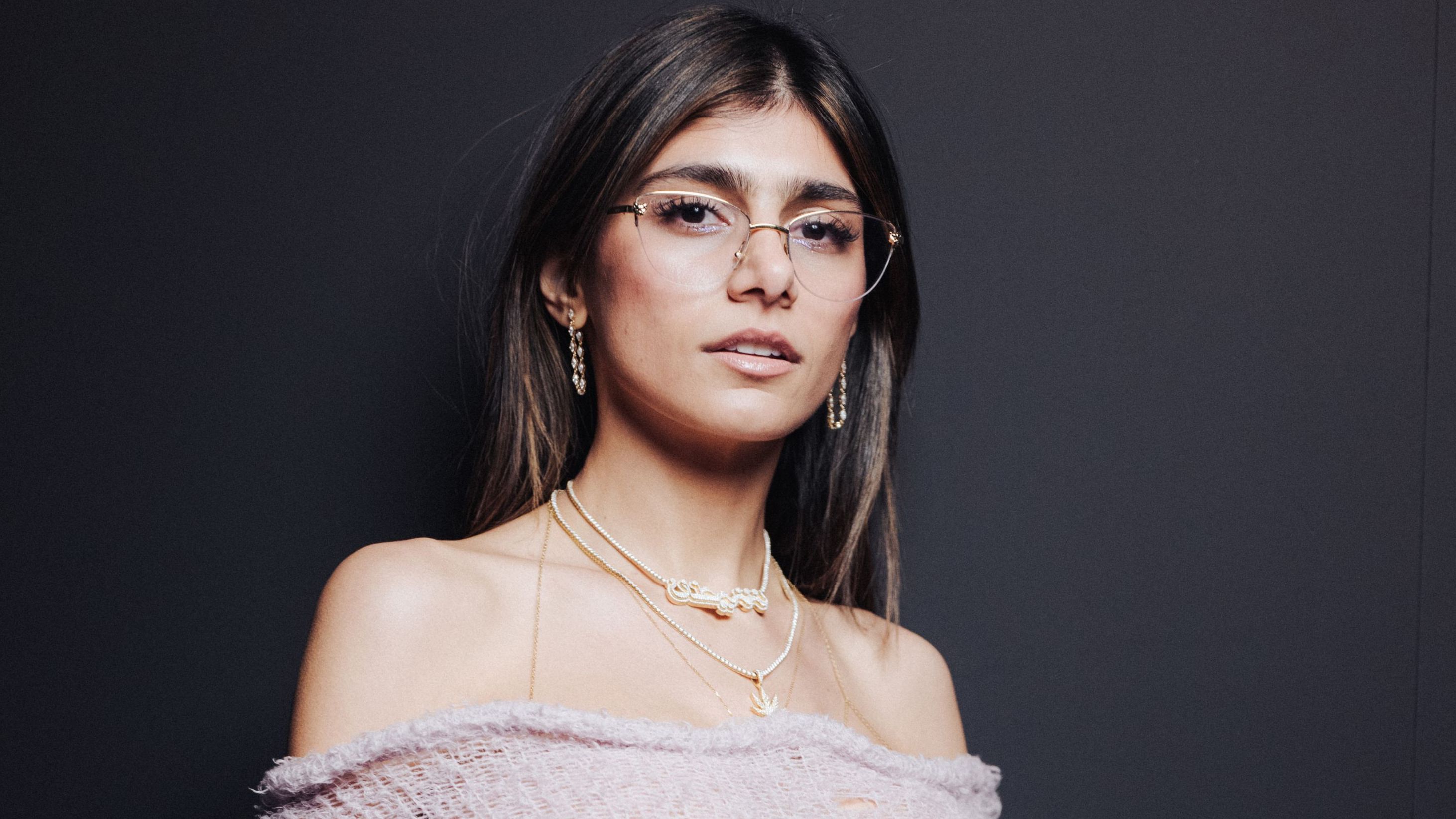 Acne Studios : Front Row - Paris Fashion Week - Womenswear Fall Winter 2023-2024