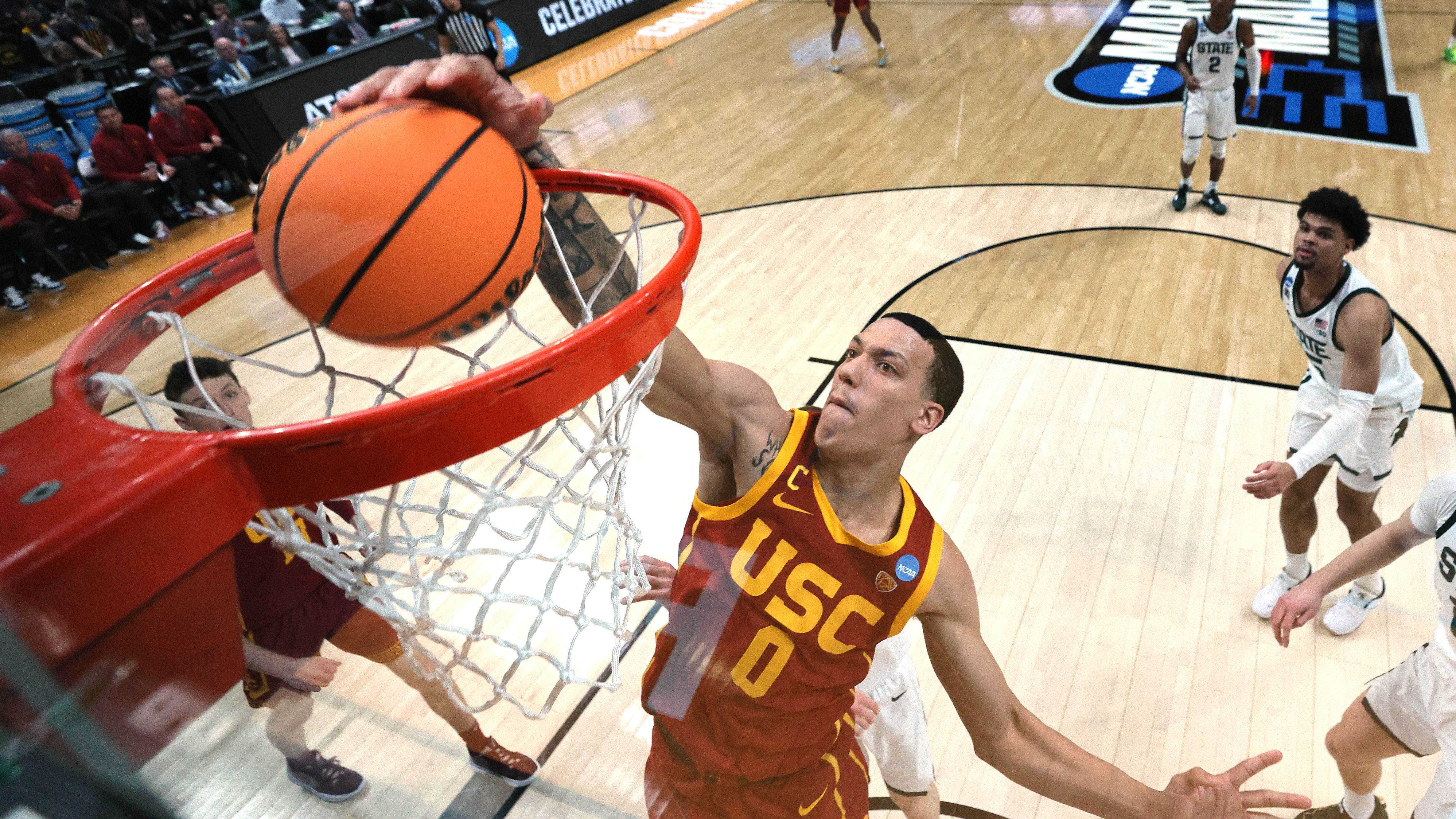 USC v Michigan State