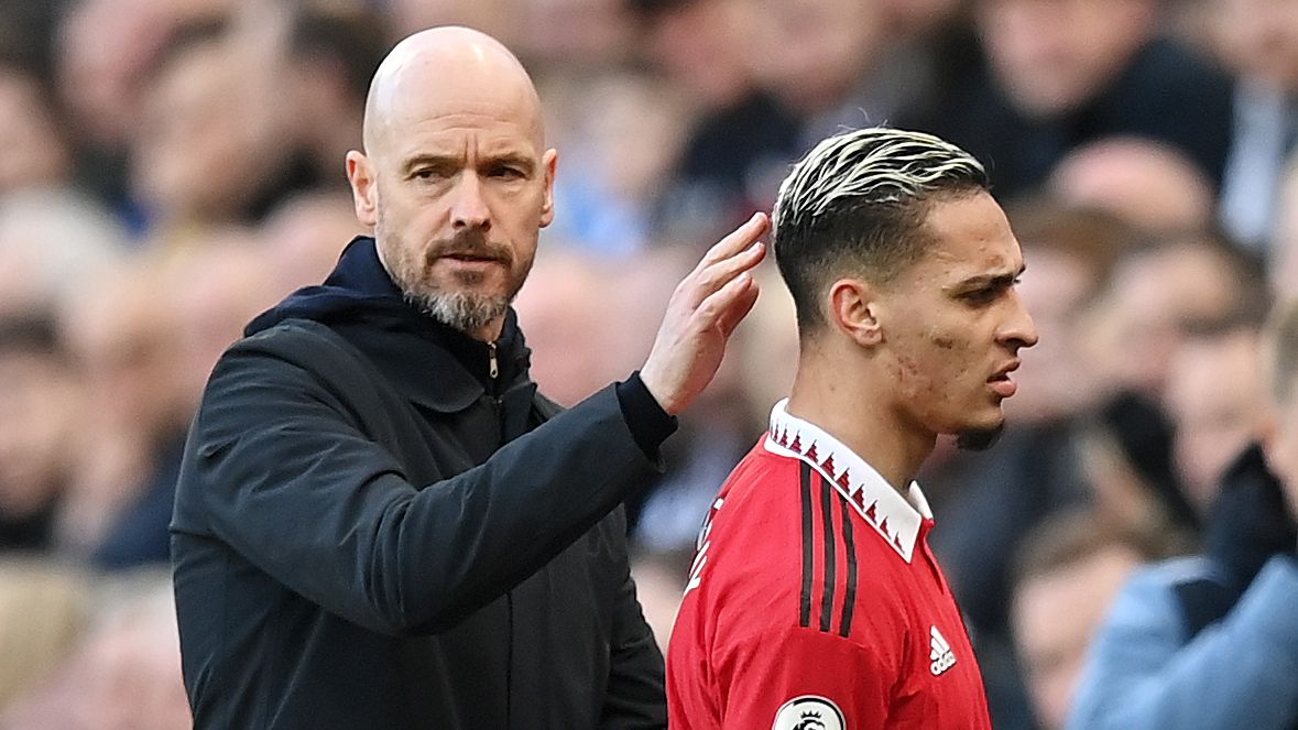 Newcastle United v Manchester United - Premier League