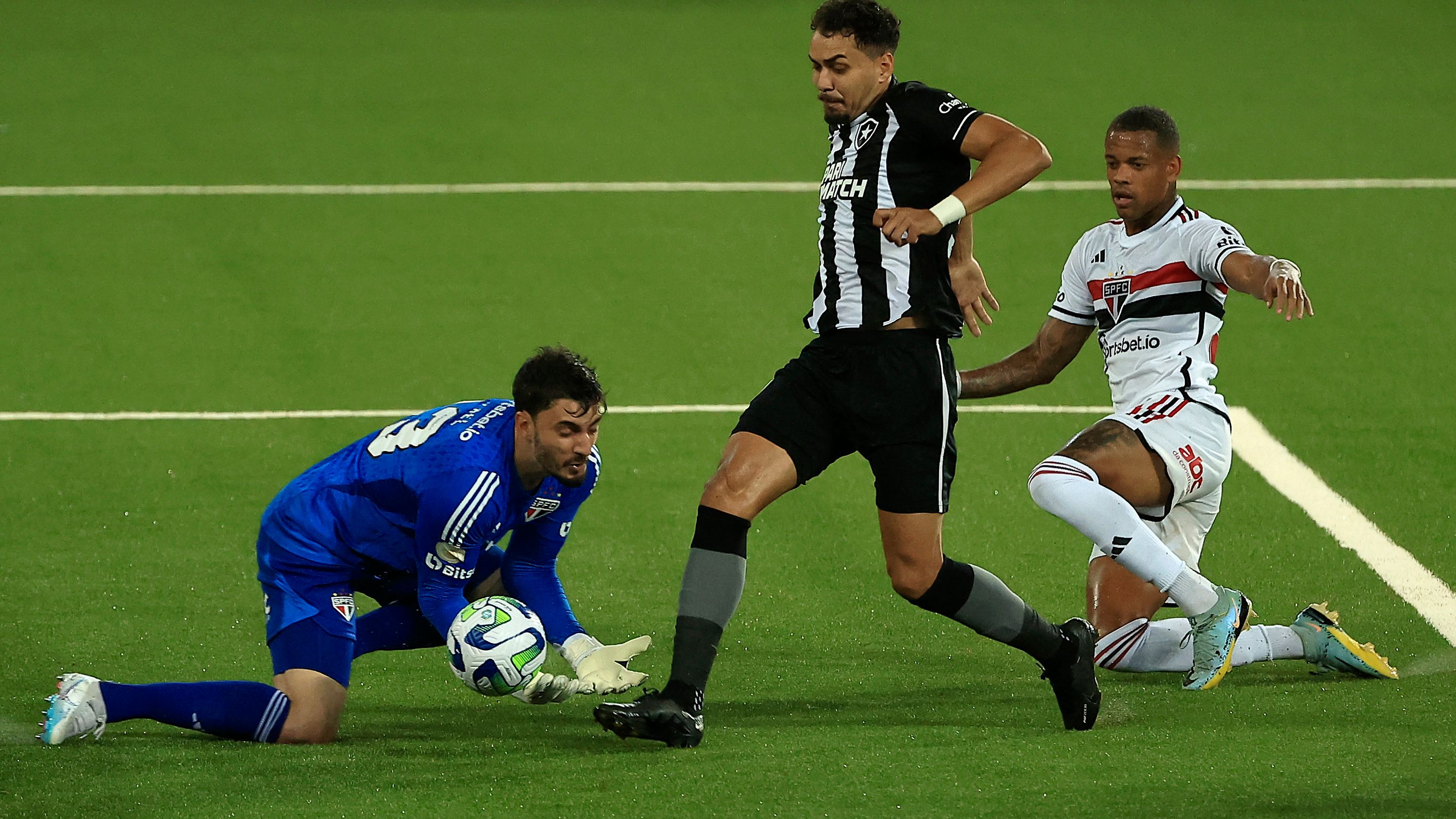 Botafogo v Sao Paulo - Brasileirao 2023