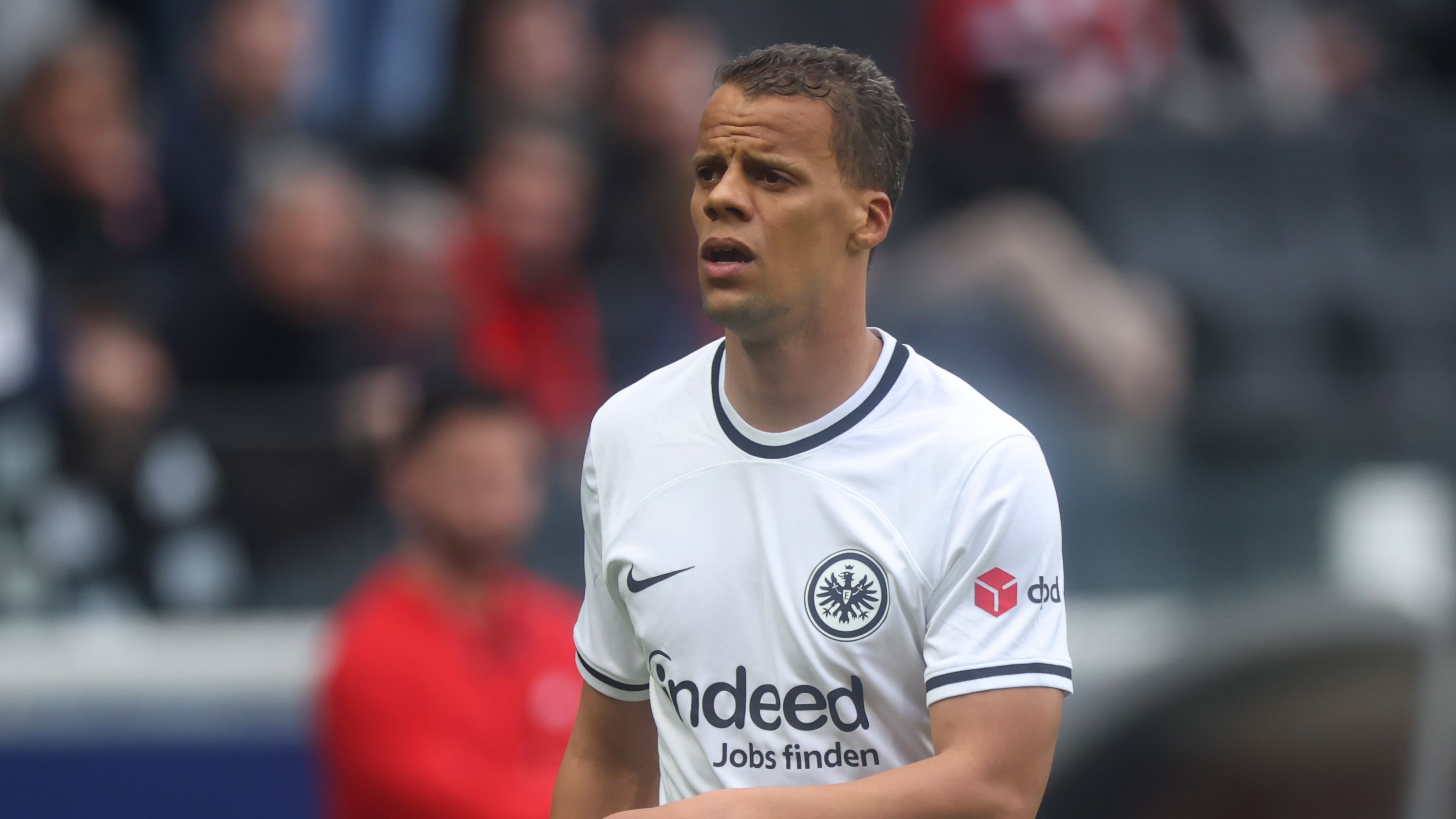 Eintracht Frankfurt v FC Augsburg - Bundesliga