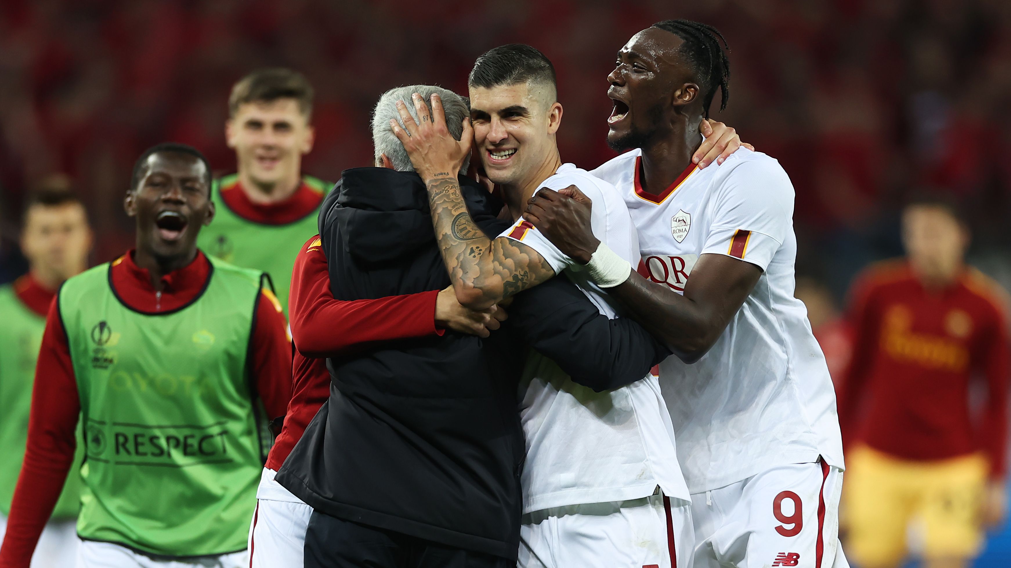 Bayer 04 Leverkusen v AS Roma: Semi-Final Second Leg - UEFA Europa League