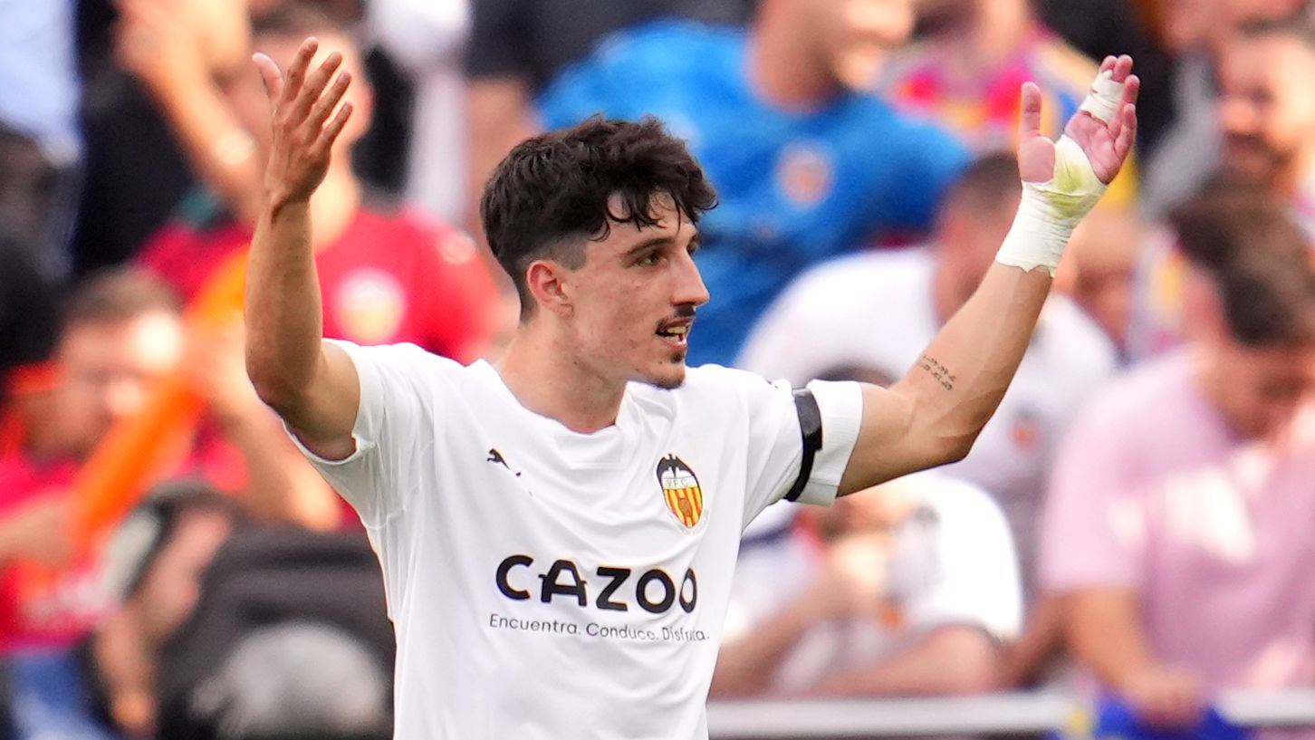 Valencia CF v Real Madrid CF - LaLiga Santander