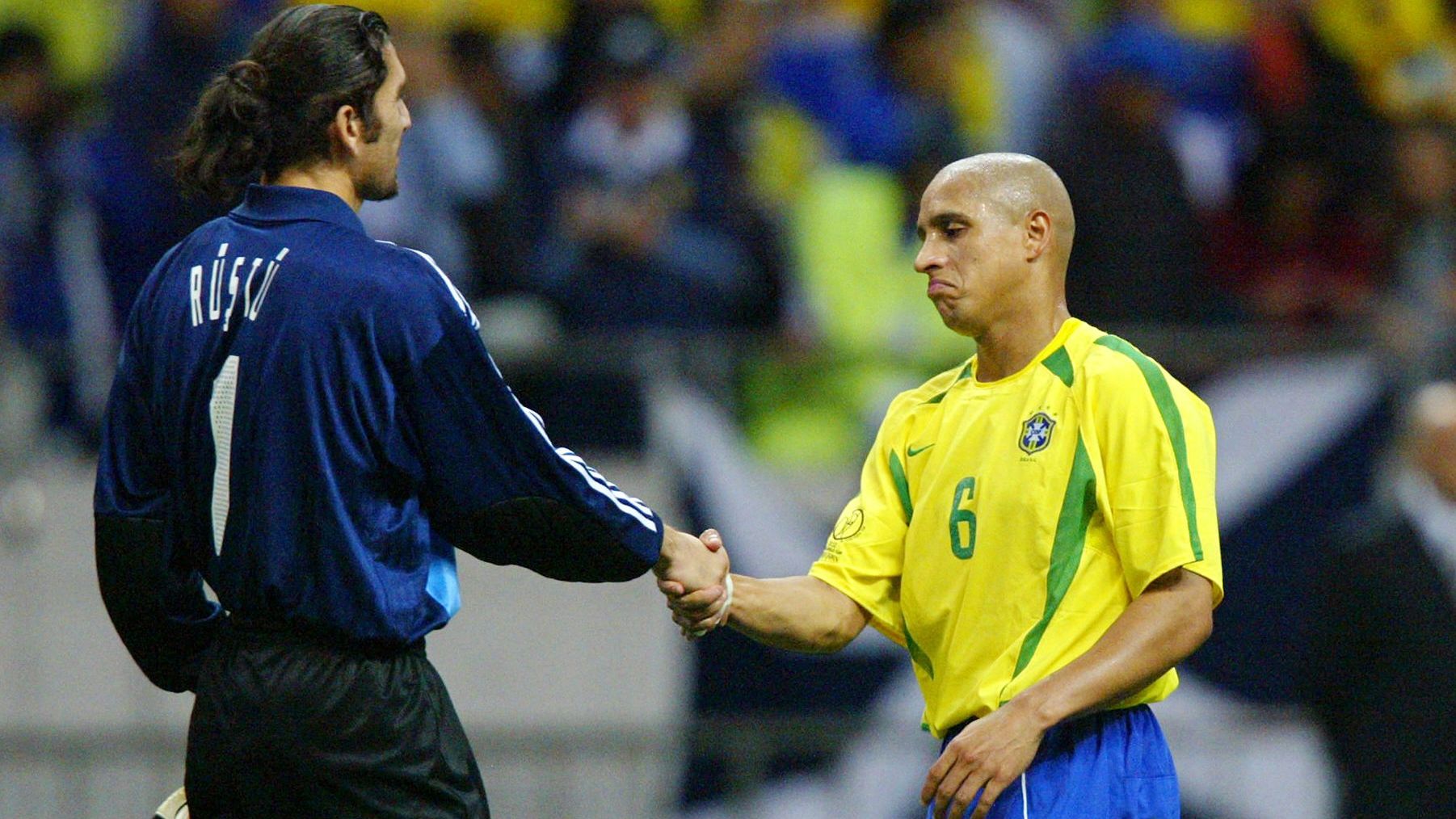 TOPSHOT-WC2002-BRA-TUR-CARLOS-RECBER