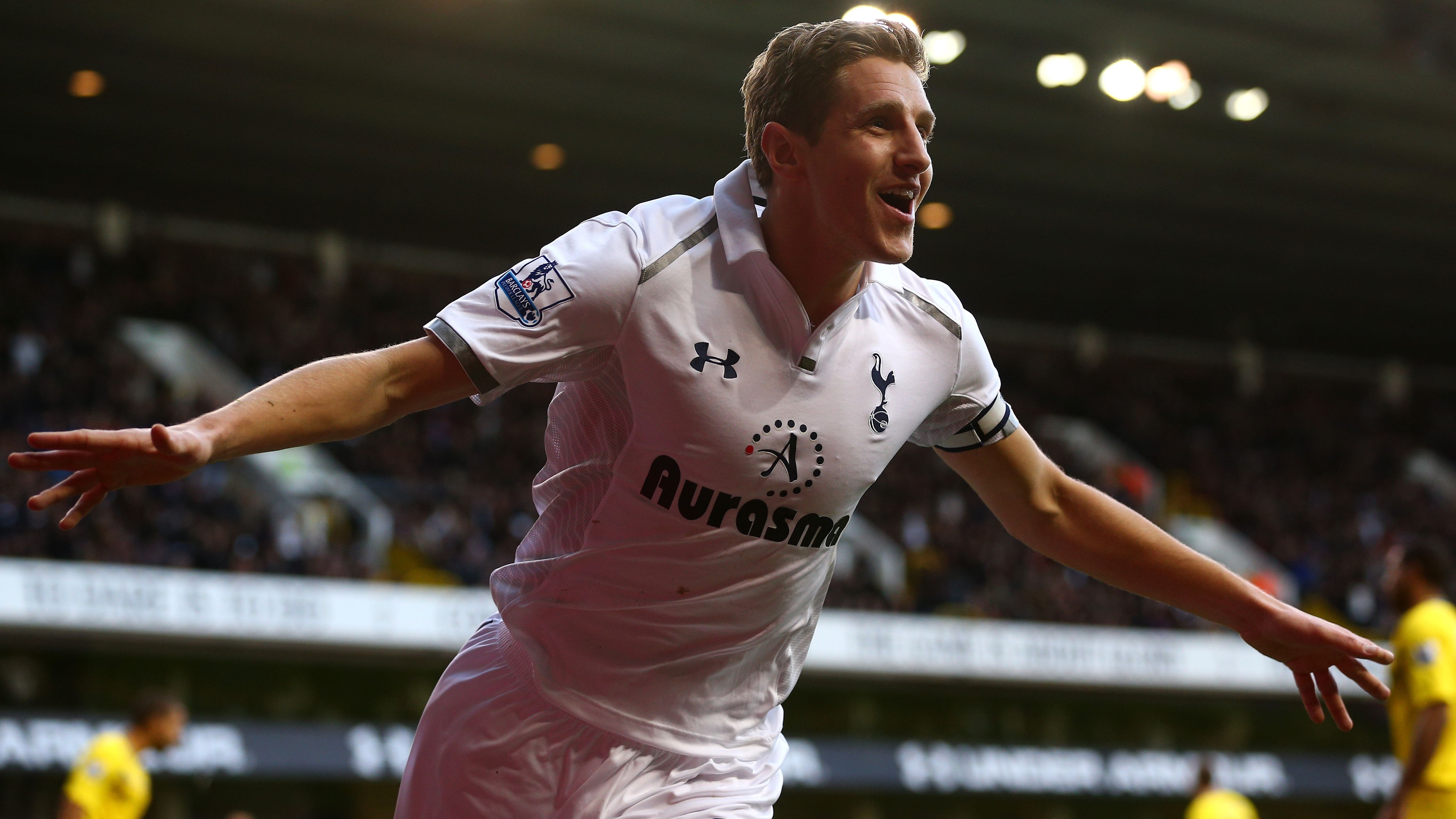 Tottenham Hotspur v Reading - Premier League