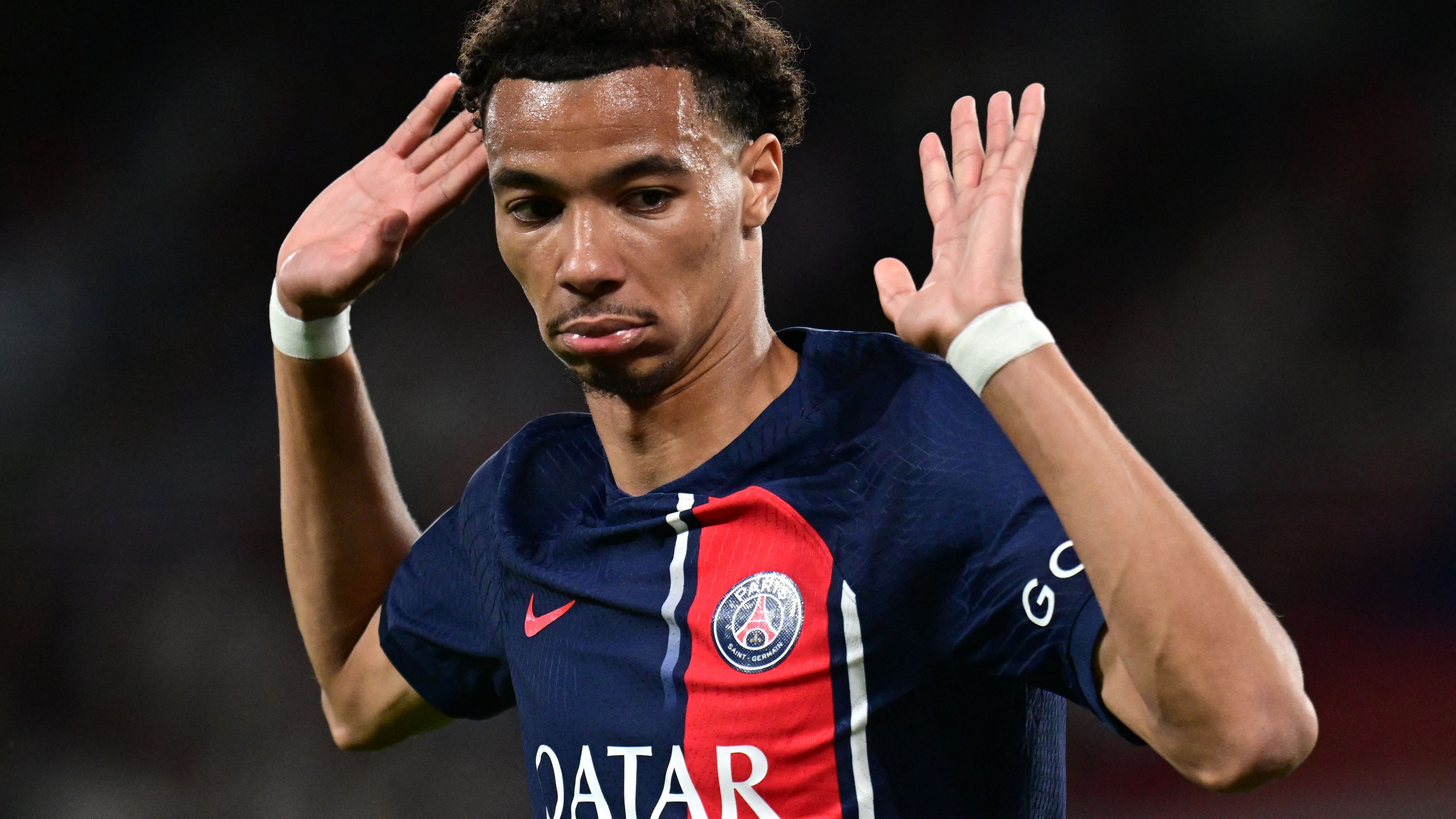 FBL-FRA-LIGUE1-PSG-LORIENT