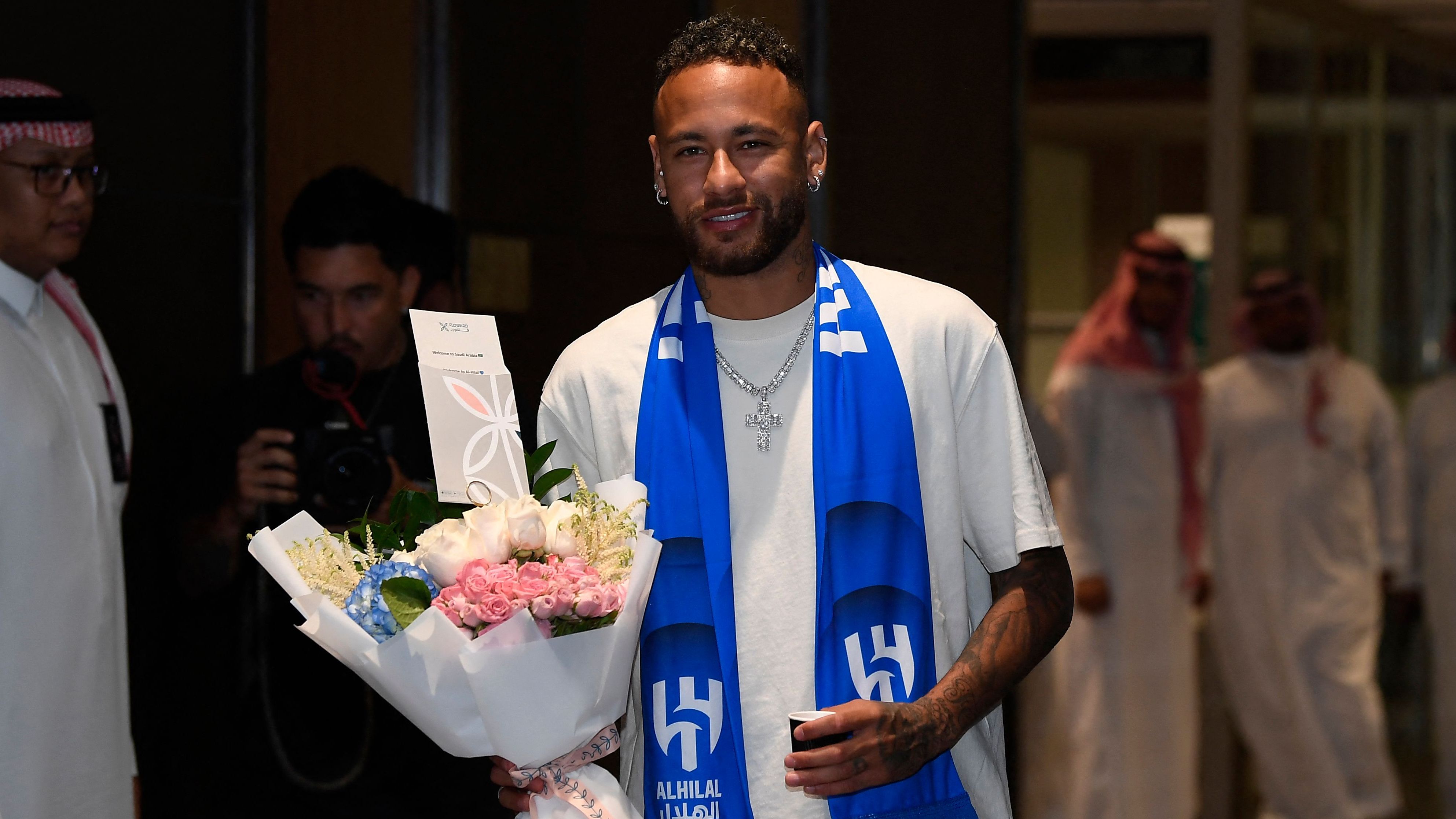 TOPSHOT-FBL-KSA-HILAL-NEYMAR