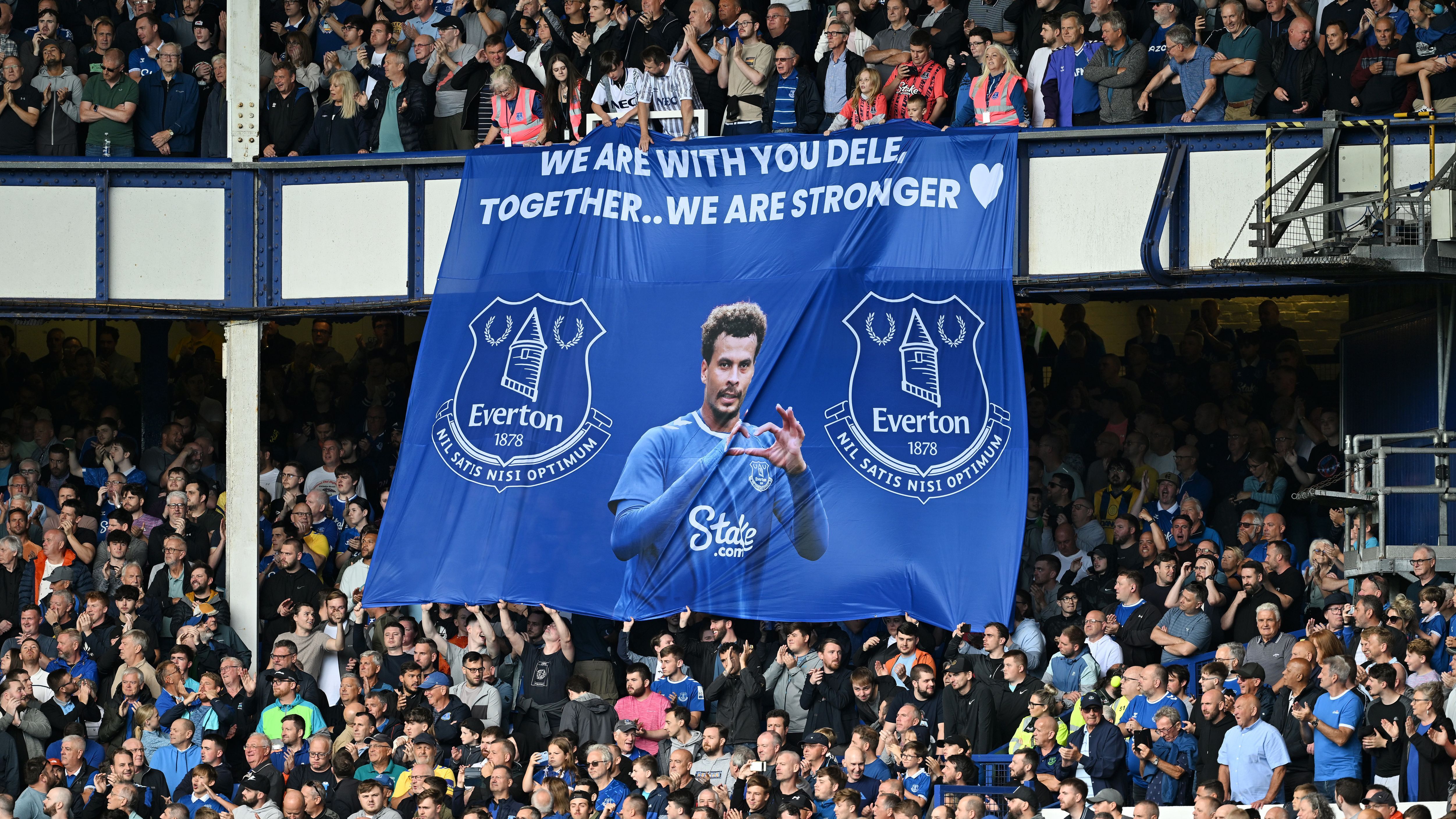 Everton FC v Fulham FC - Premier League