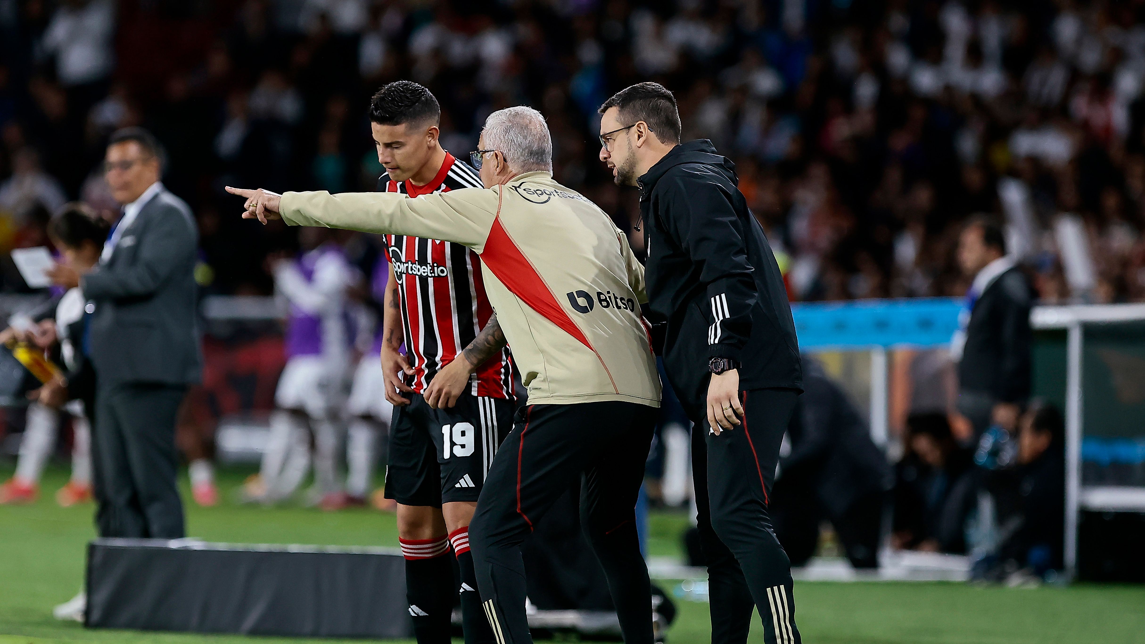 LDU Quito v Sao Paulo - Copa CONMEBOL Sudamericana 2023