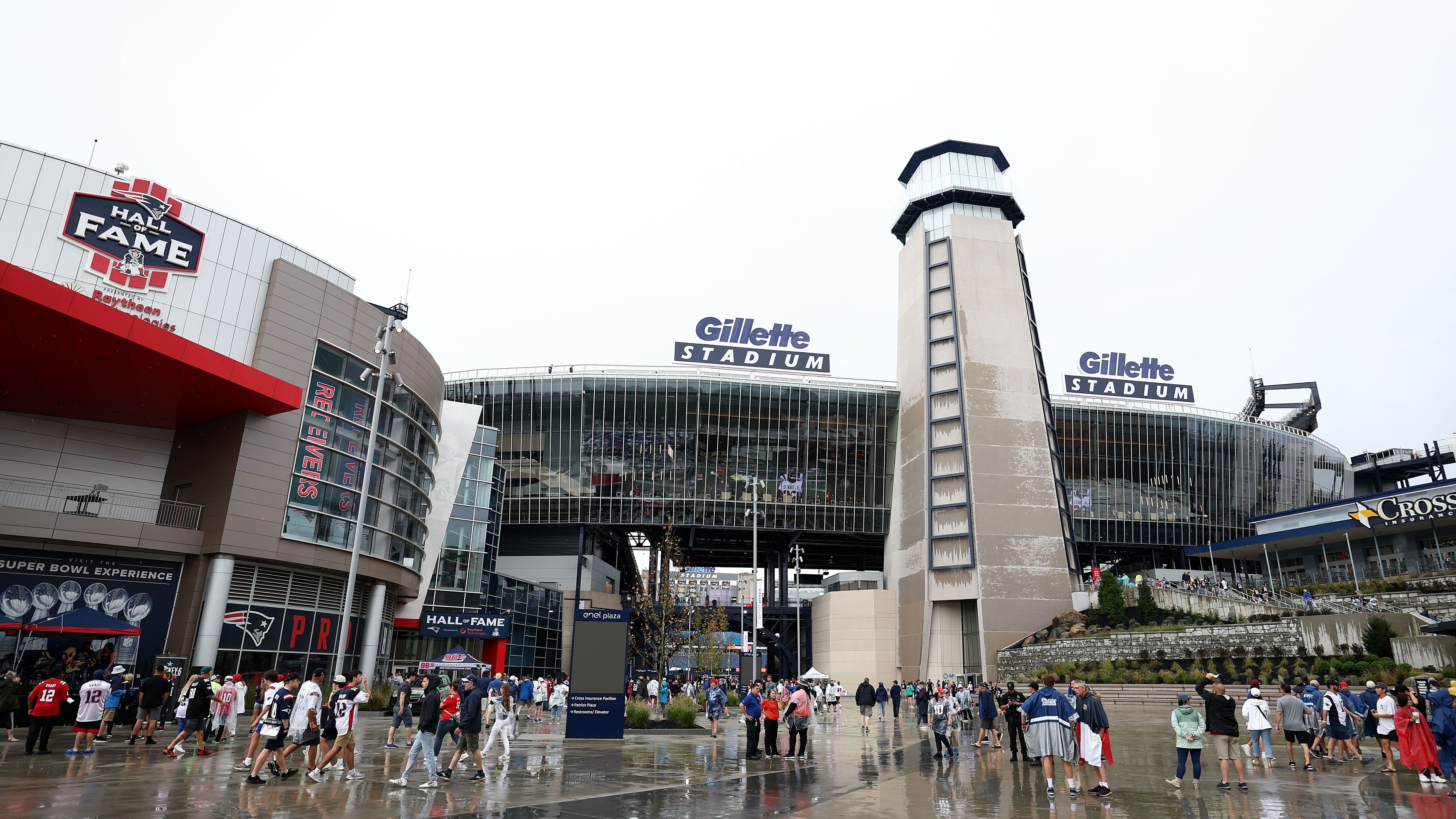 Philadelphia Eagles v New England Patriots
