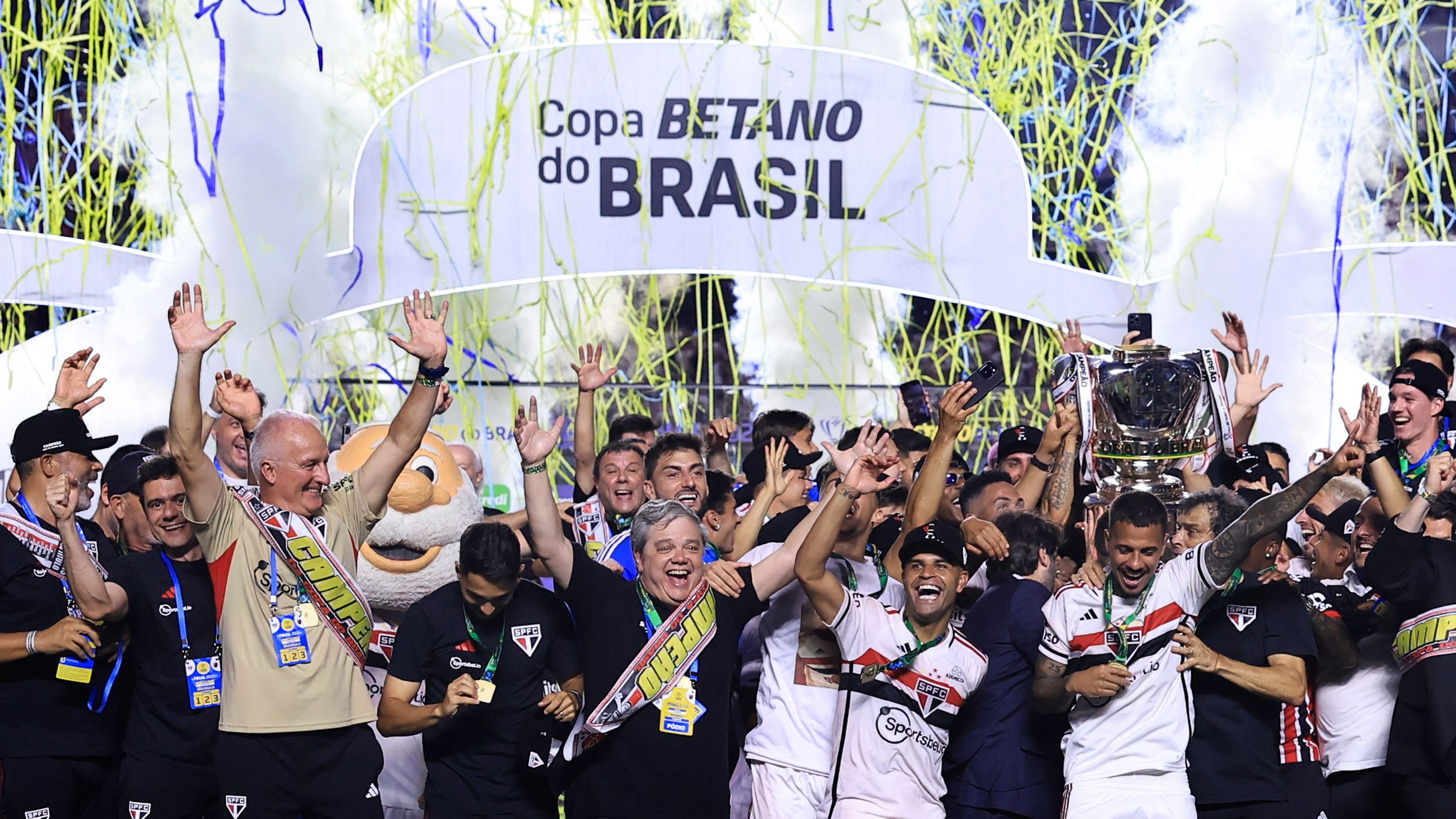 FBL-BRA-SAO PAULO-FLAMENGO