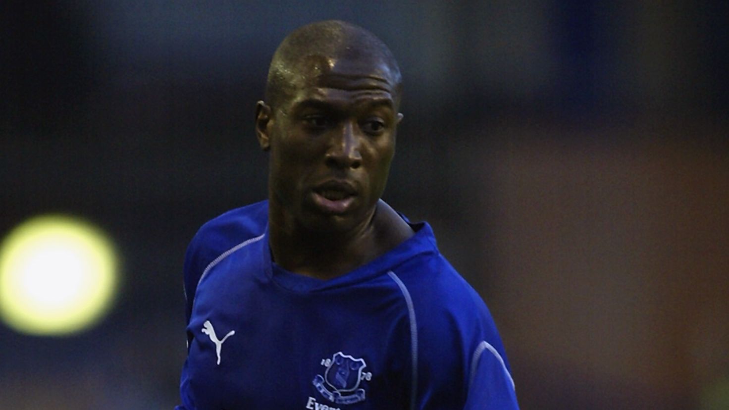 Kevin Campbell of Everton running with the ball at his feet 
