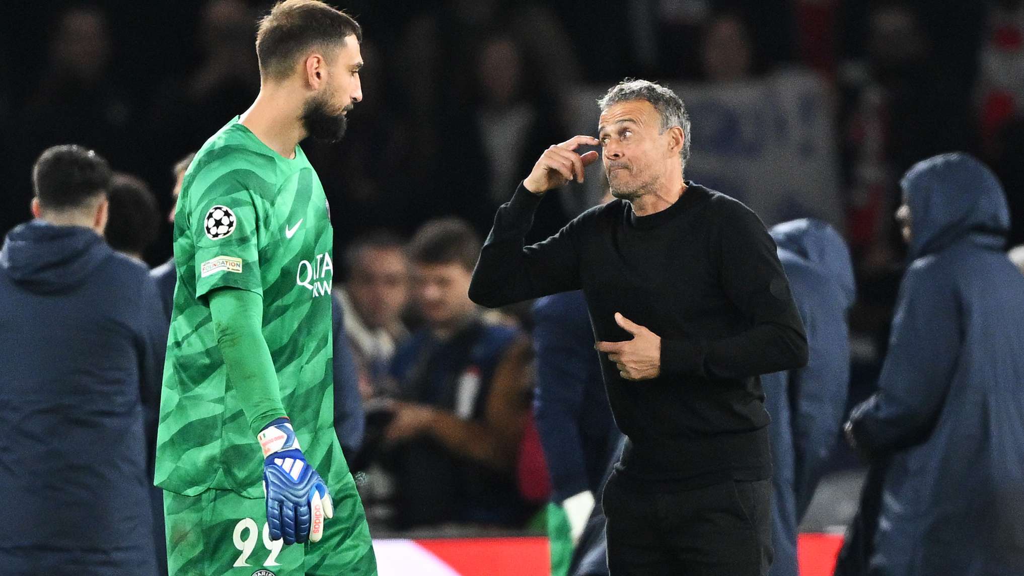 PSG có lẽ sẽ bán Donnarumma để tránh việc mất trắng thủ môn siêu sao này