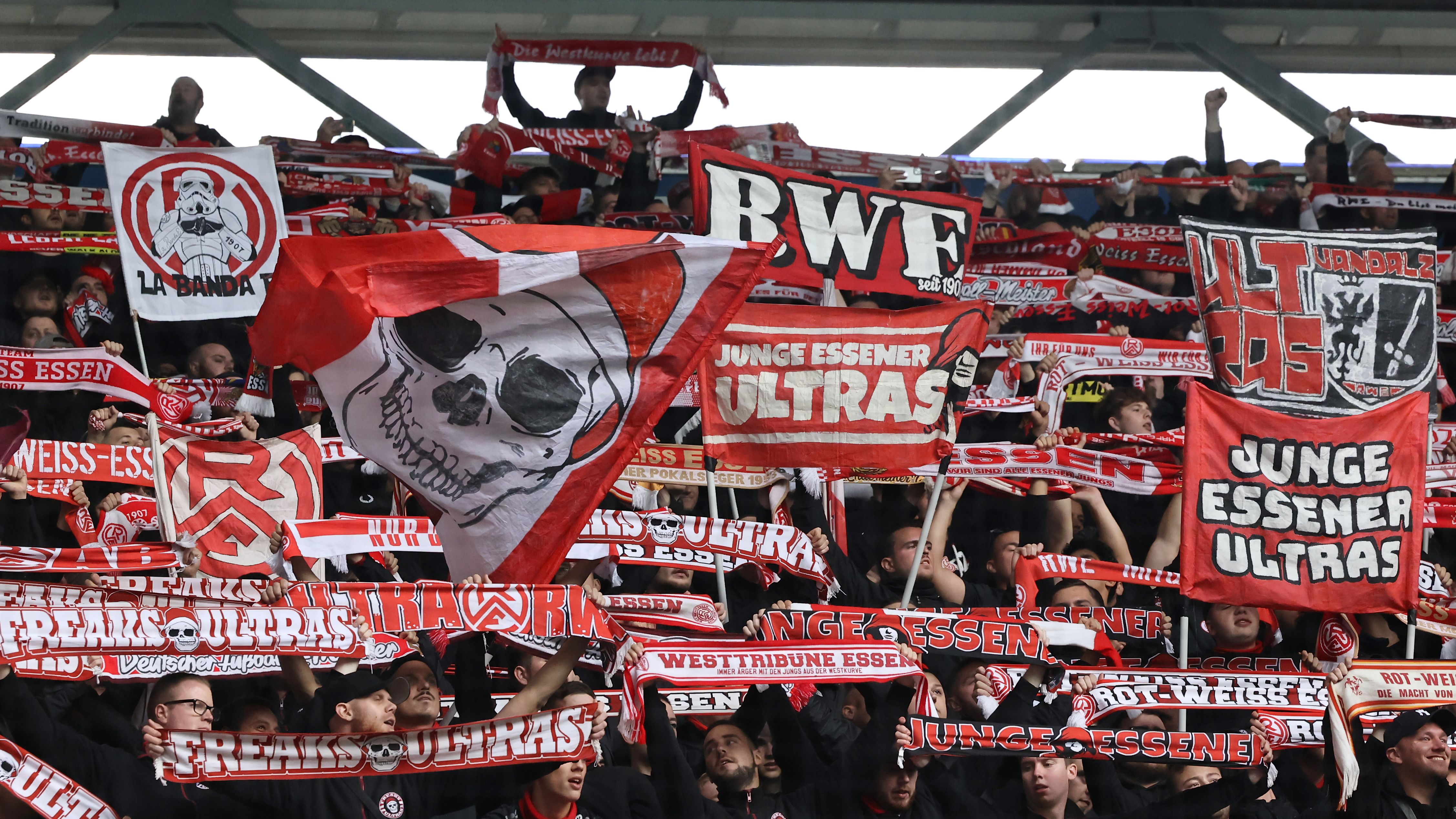 MSV Duisburg v Rot-Weiss Essen - 3. Liga