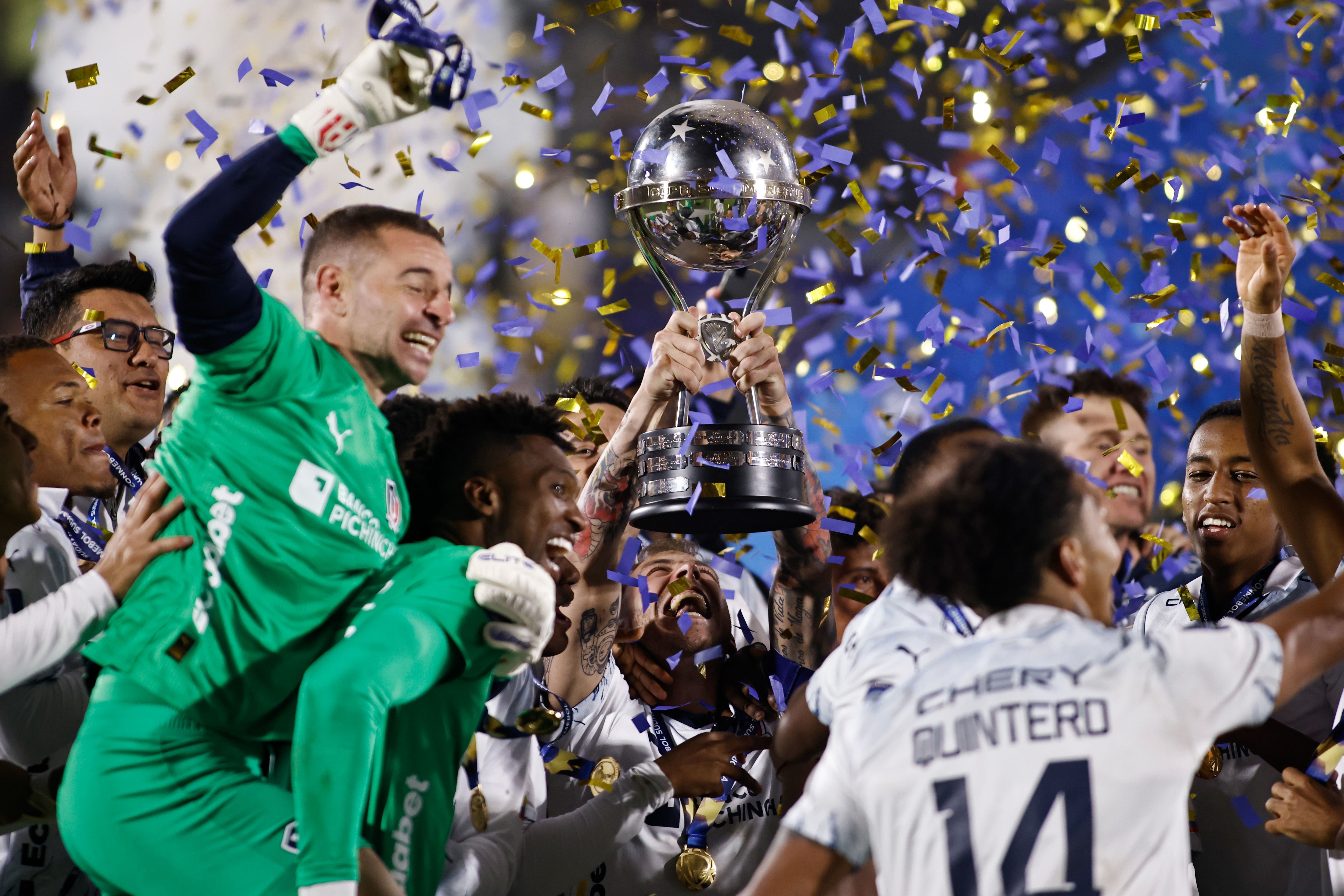 Liga Deportiva Universitaria v Fortaleza - Copa CONMEBOL Sudamericana  2023 Final
