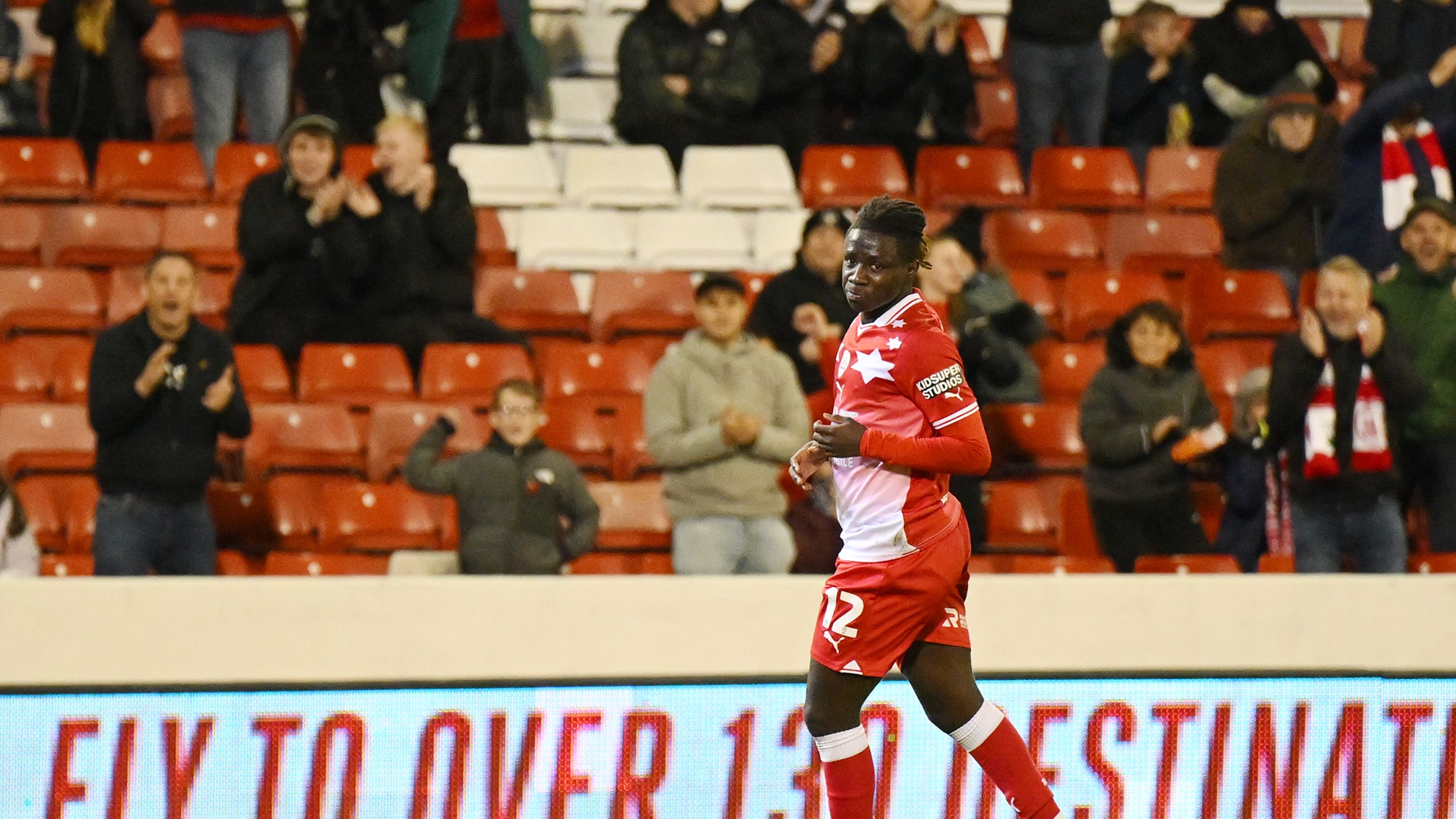 Barnsley v Horsham - Emirates FA Cup First Round