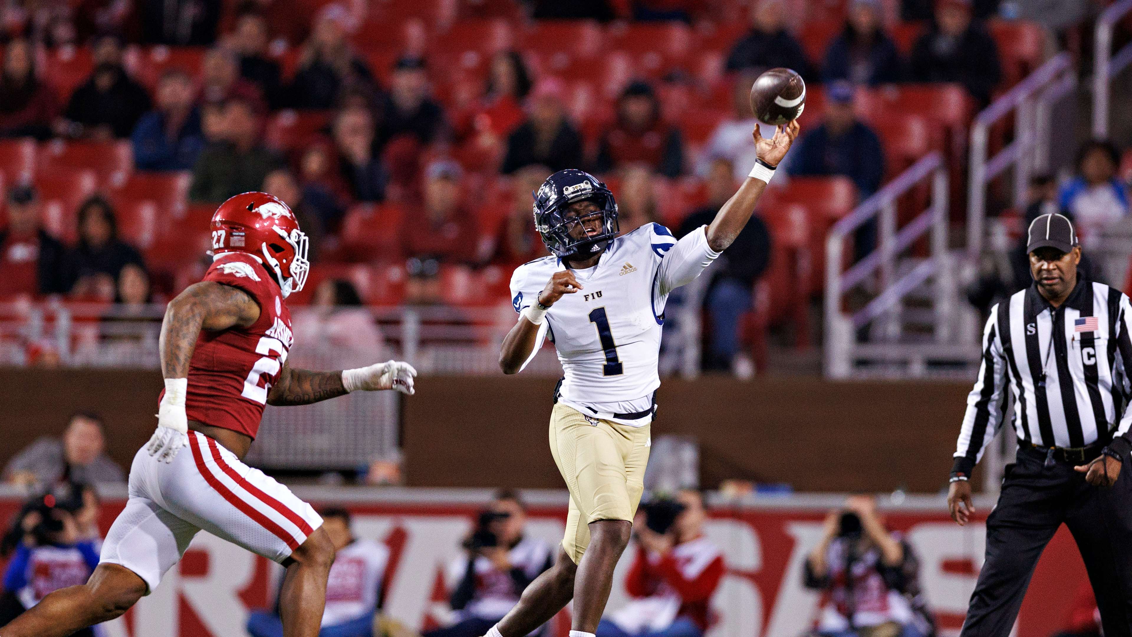 Florida International v Arkansas