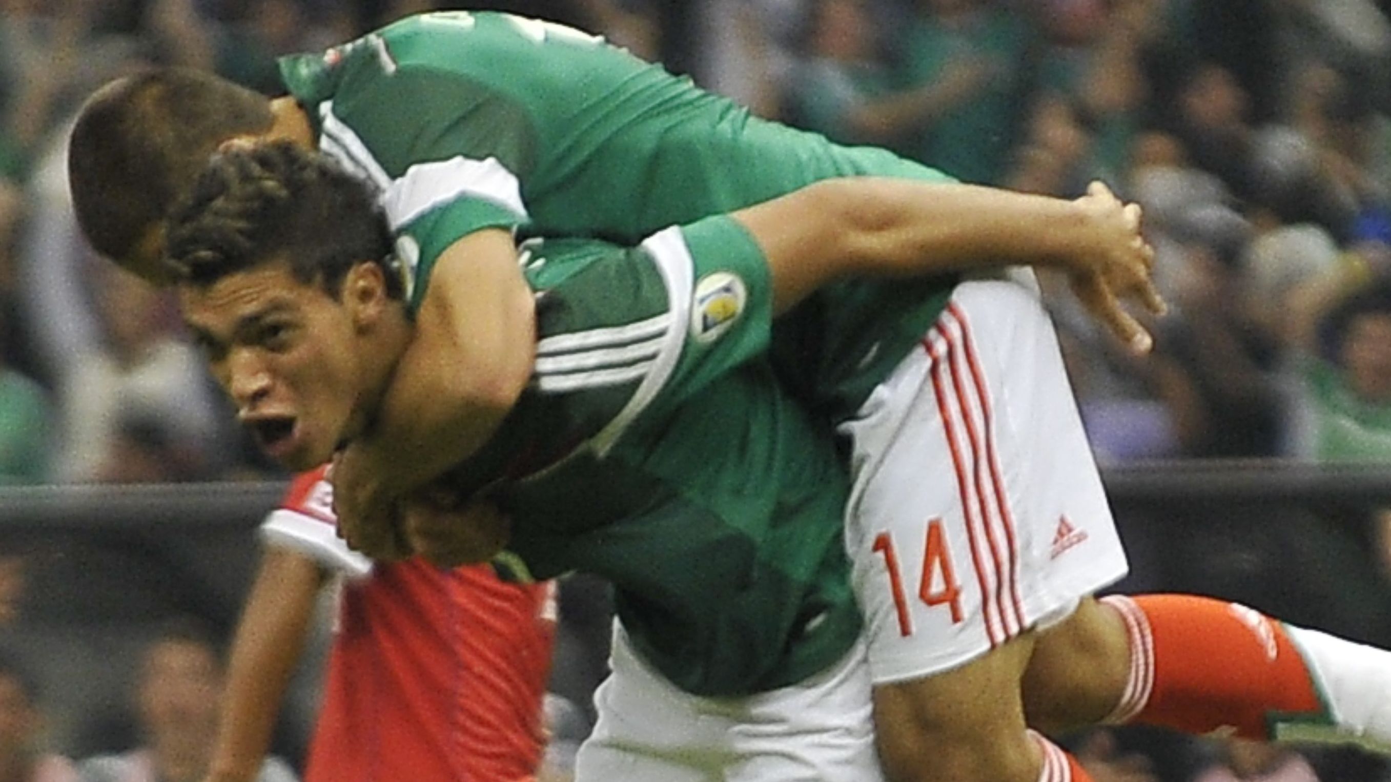 FBL-WC2014-QUALIFIERS-MEX-PAN