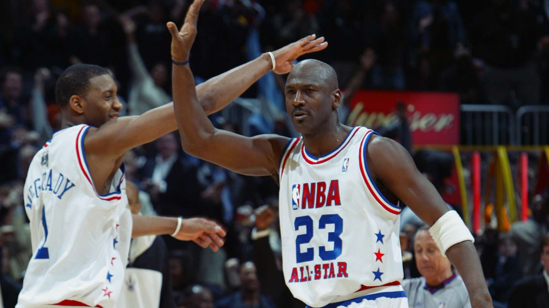 Jordan waves to crowd