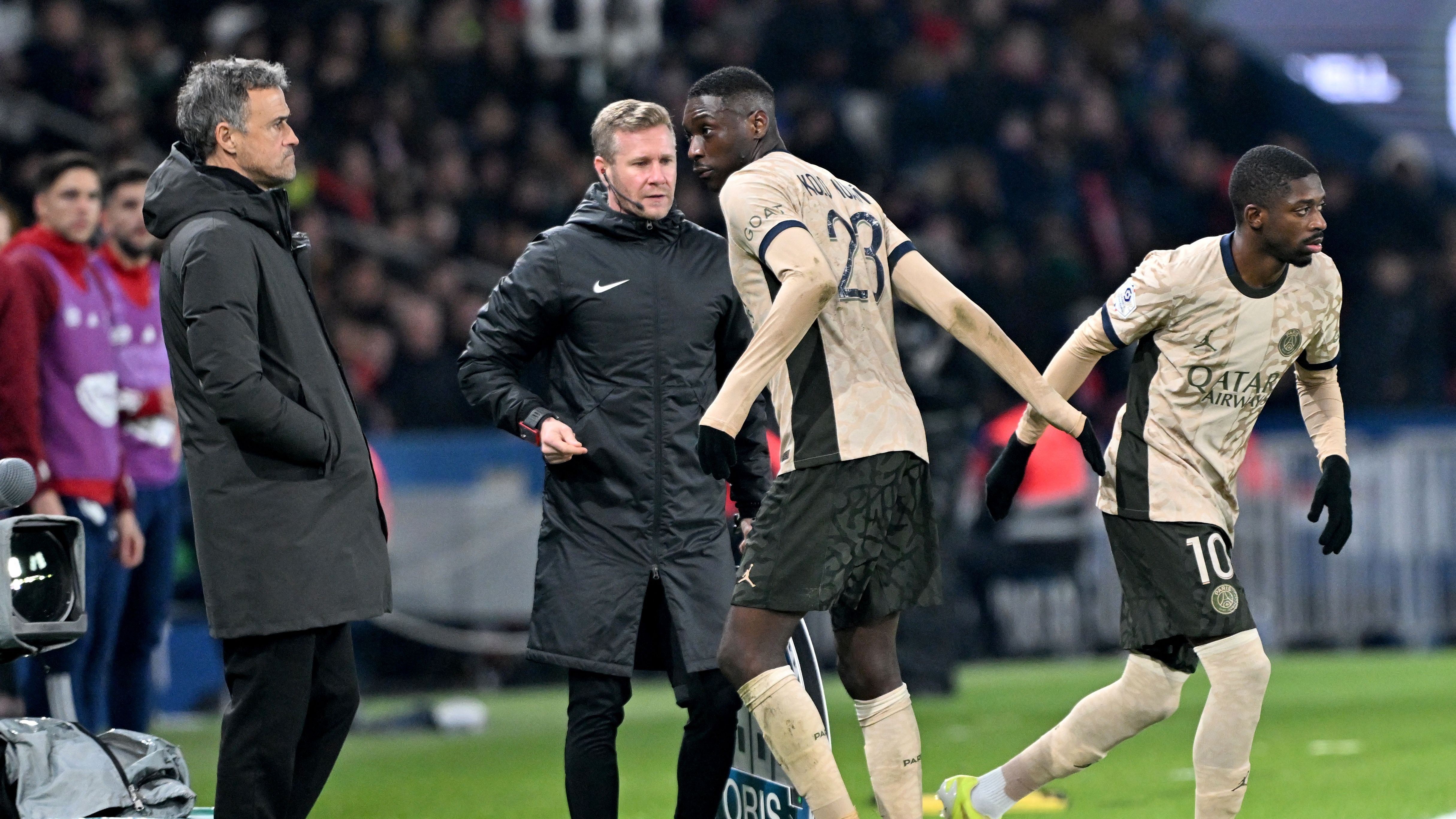 FBL-FRA-LIGUE1-PSG-BREST