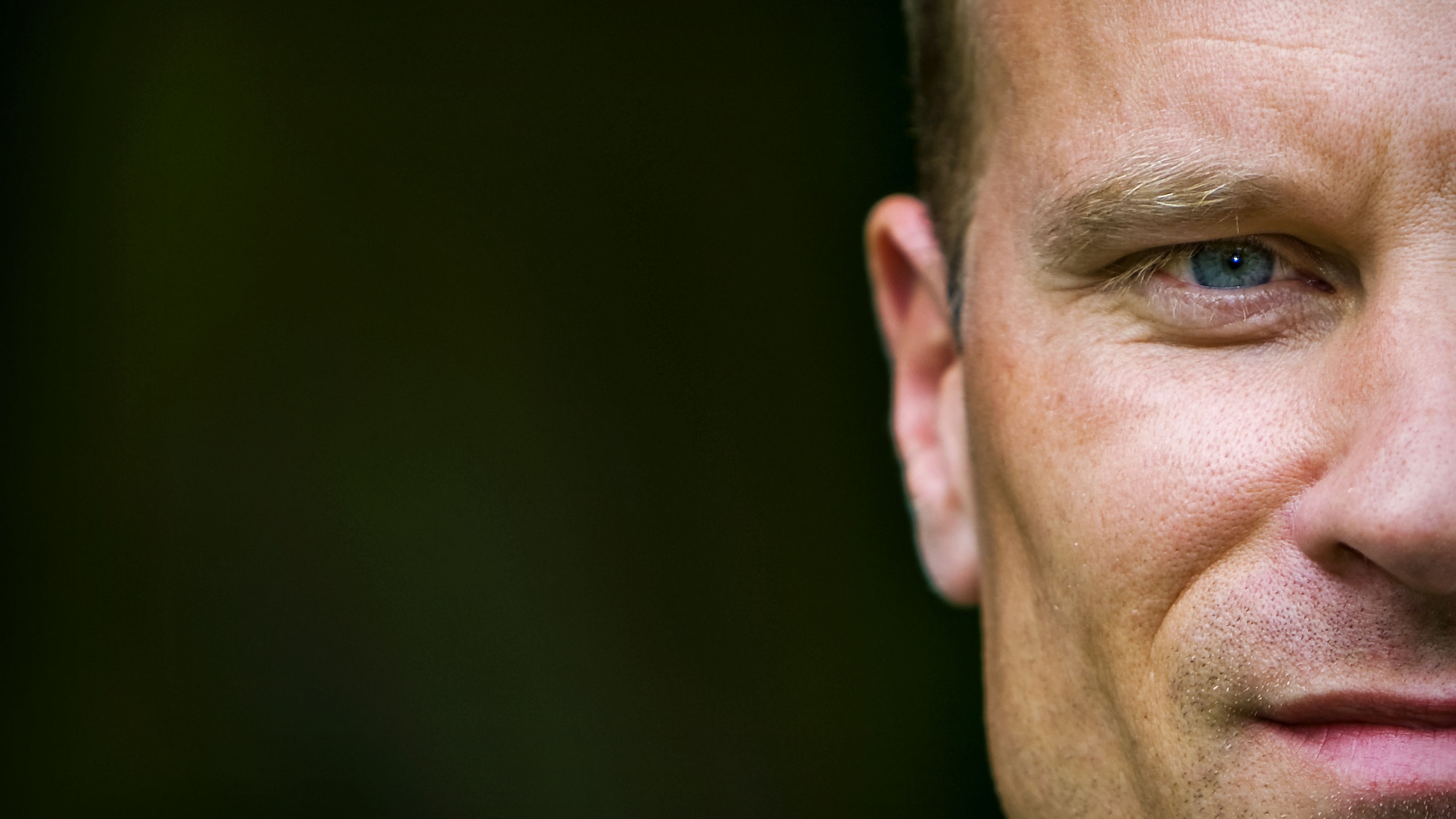 FBL-BERGKAMP-INTERVIEW