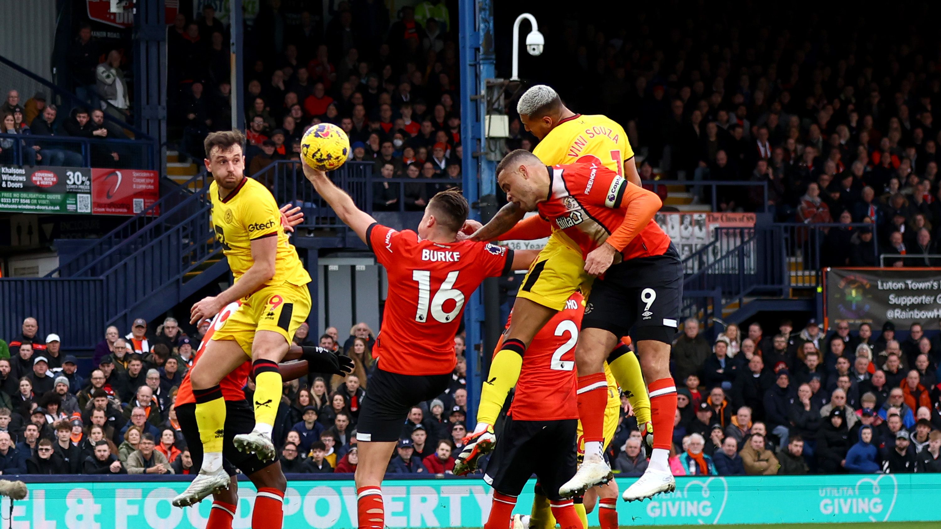 Luton Town v Sheffield United - Premier League