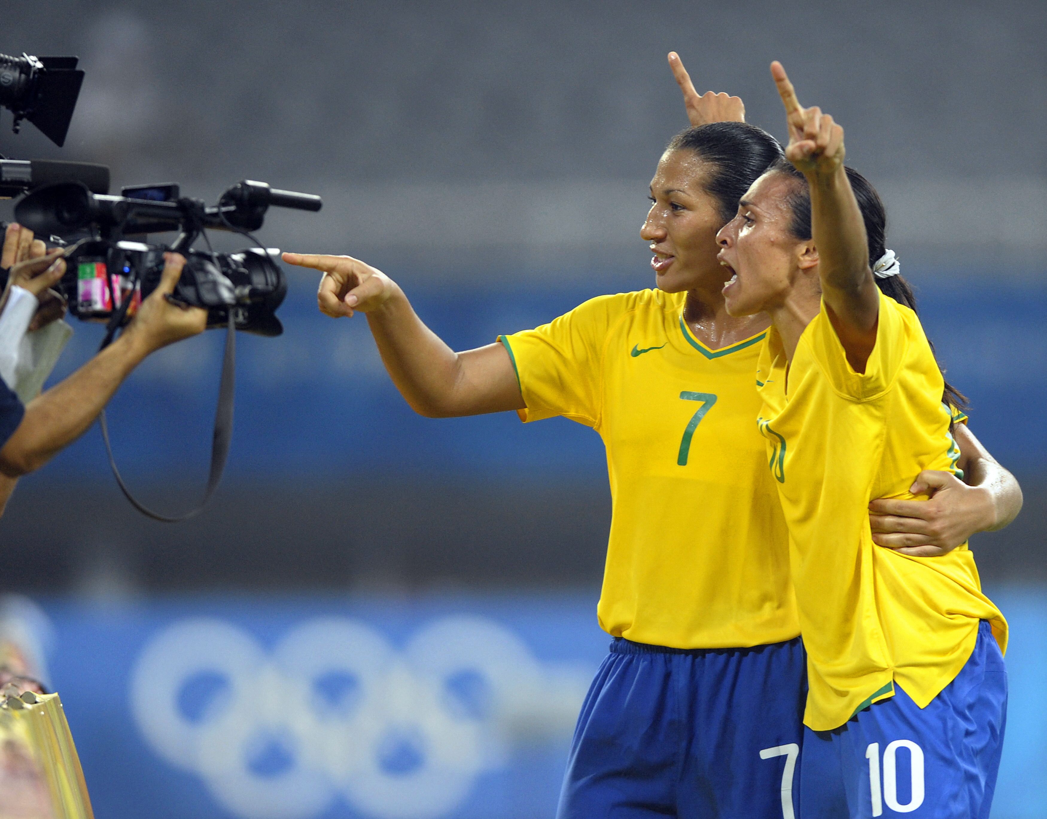 OLY-2008-FBL-BRA-GER