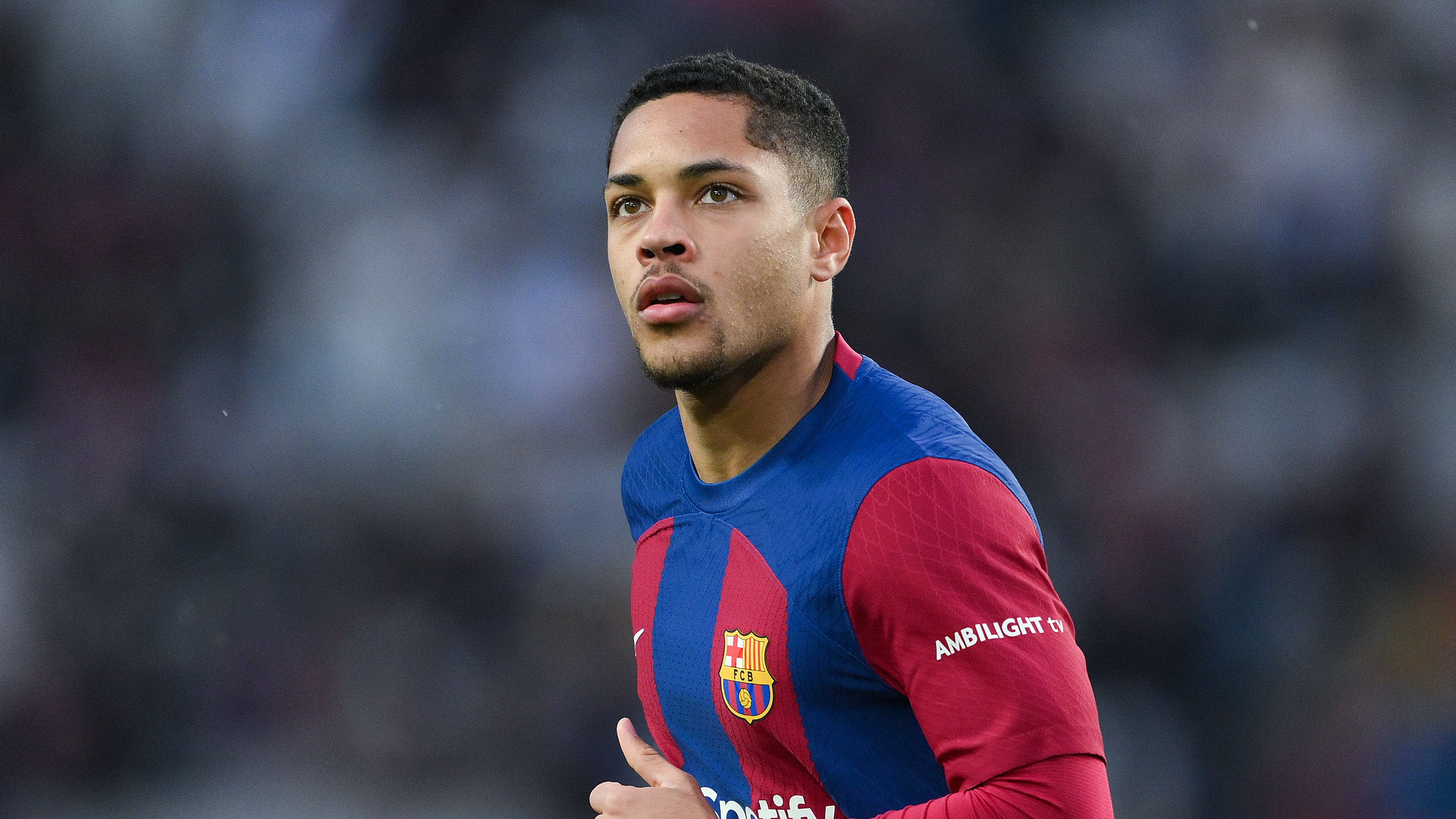 Barcelona 'failed' to deal with Vitor Roque as sporting director Deco aims dig at Xavi 'mistake' over Brazilian forward's transfer | Goal.com UK