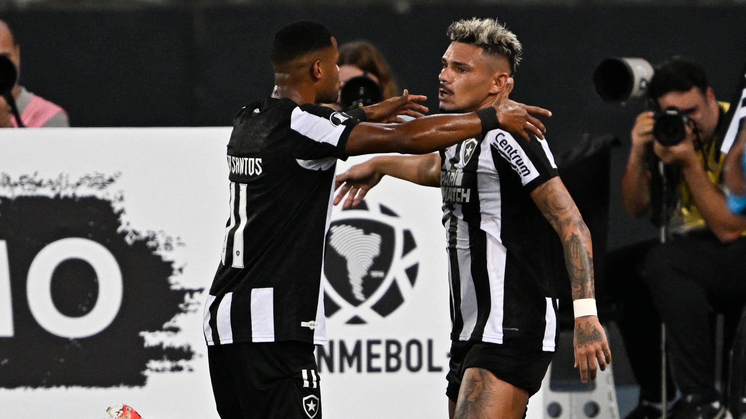 FBL-LIBERTADORES-BOTAFOGO-AURORA