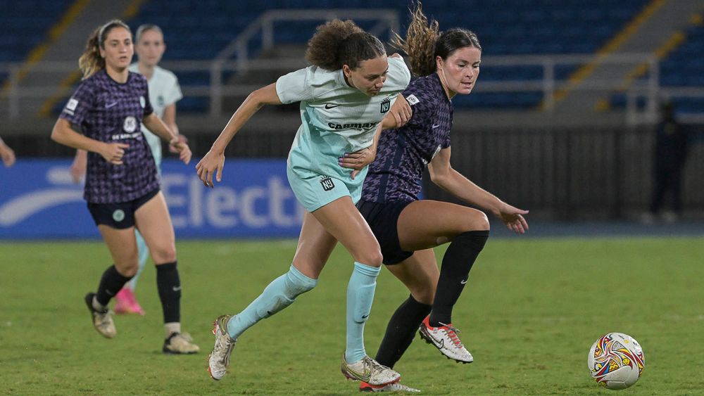 FBL-WOMEN'S CUP-GOTHAM-RACING LOUISVILLE