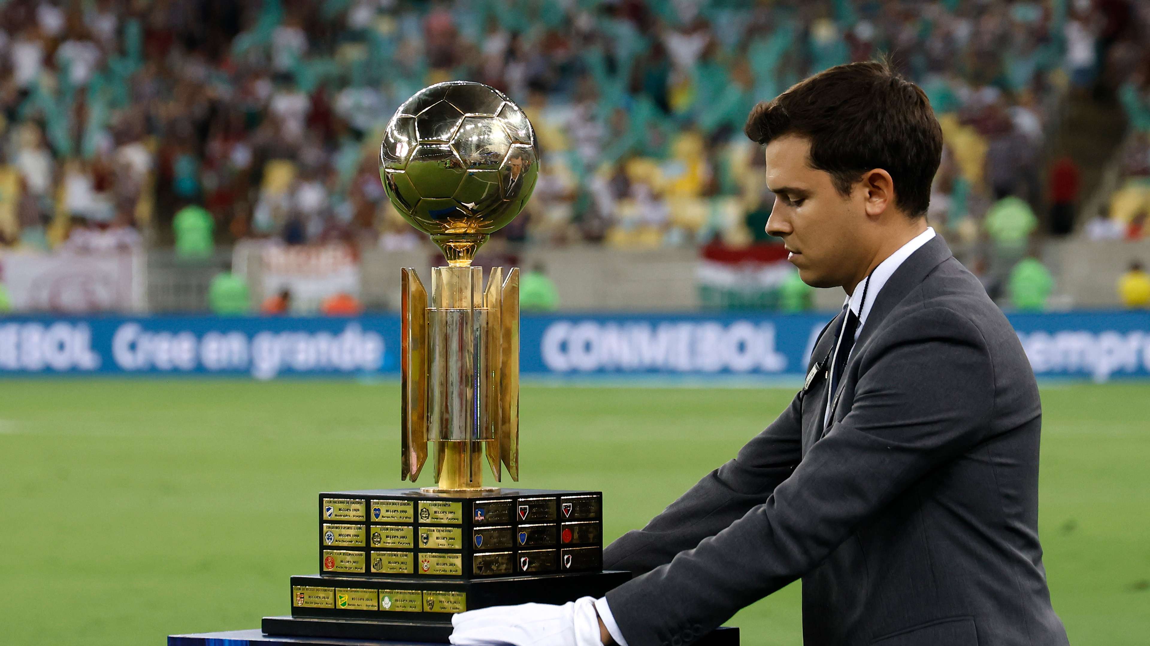 Fluminense v Liga de Quito - Recopa Sudamericana 2024