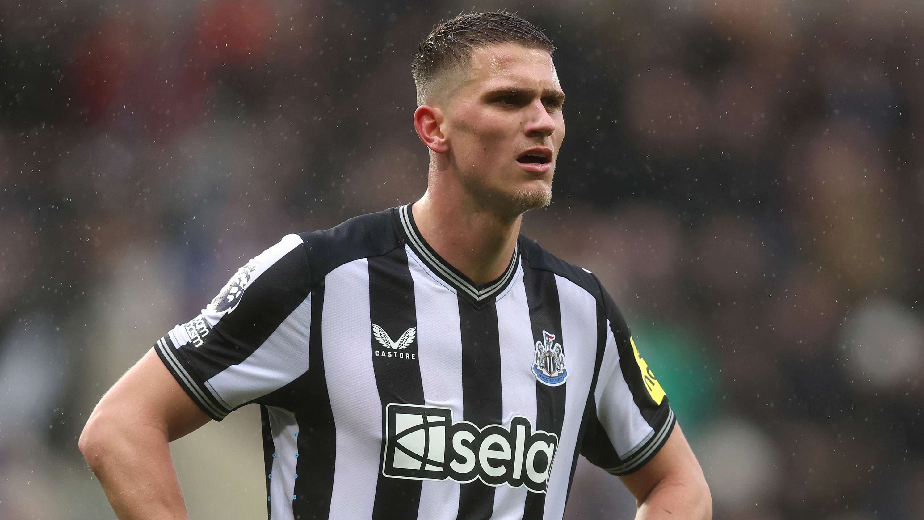 Newcastle United v Wolverhampton Wanderers - Premier League