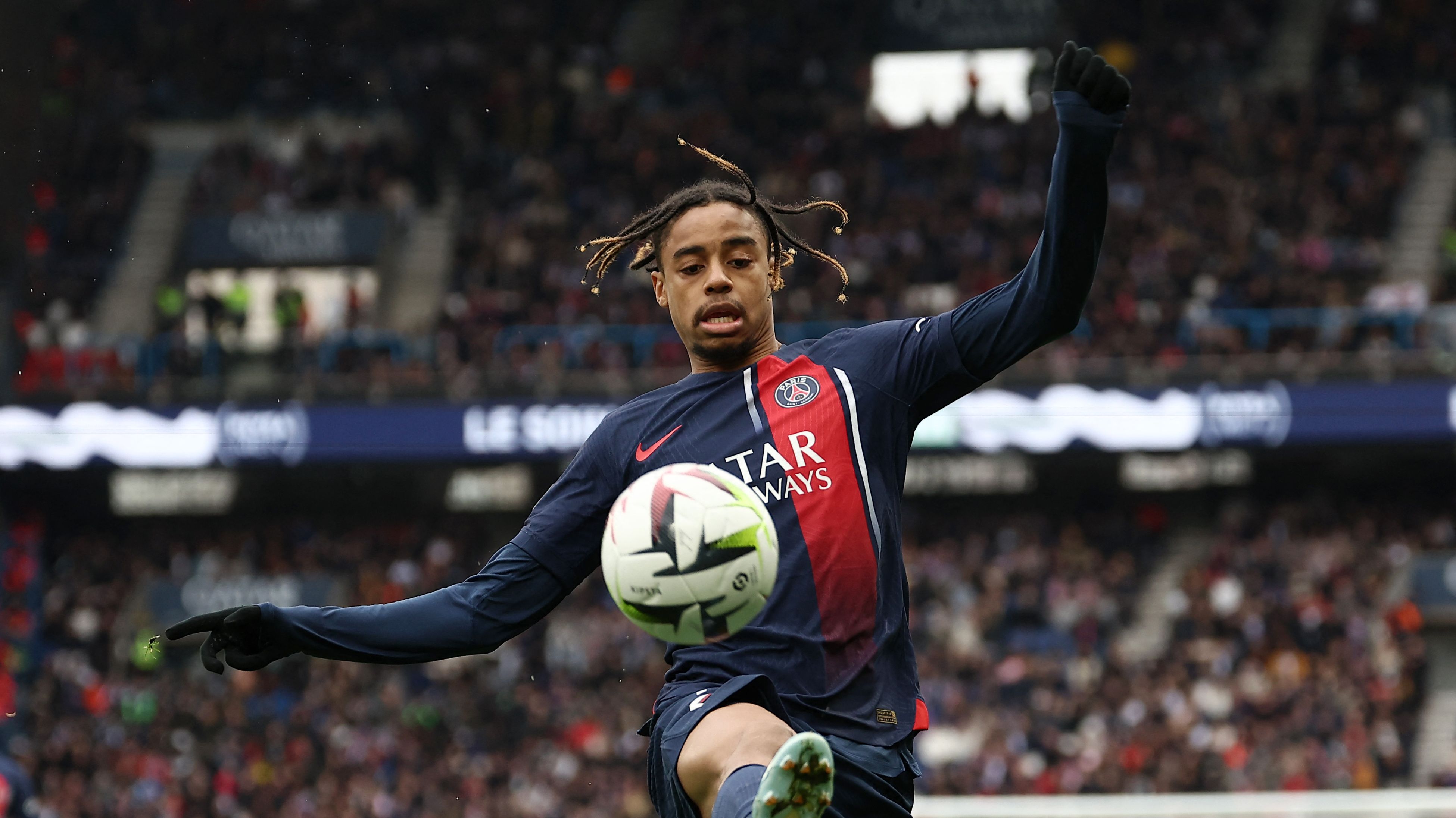 TOPSHOT-FBL-FRA-LIGUE1-PSG-REIMS